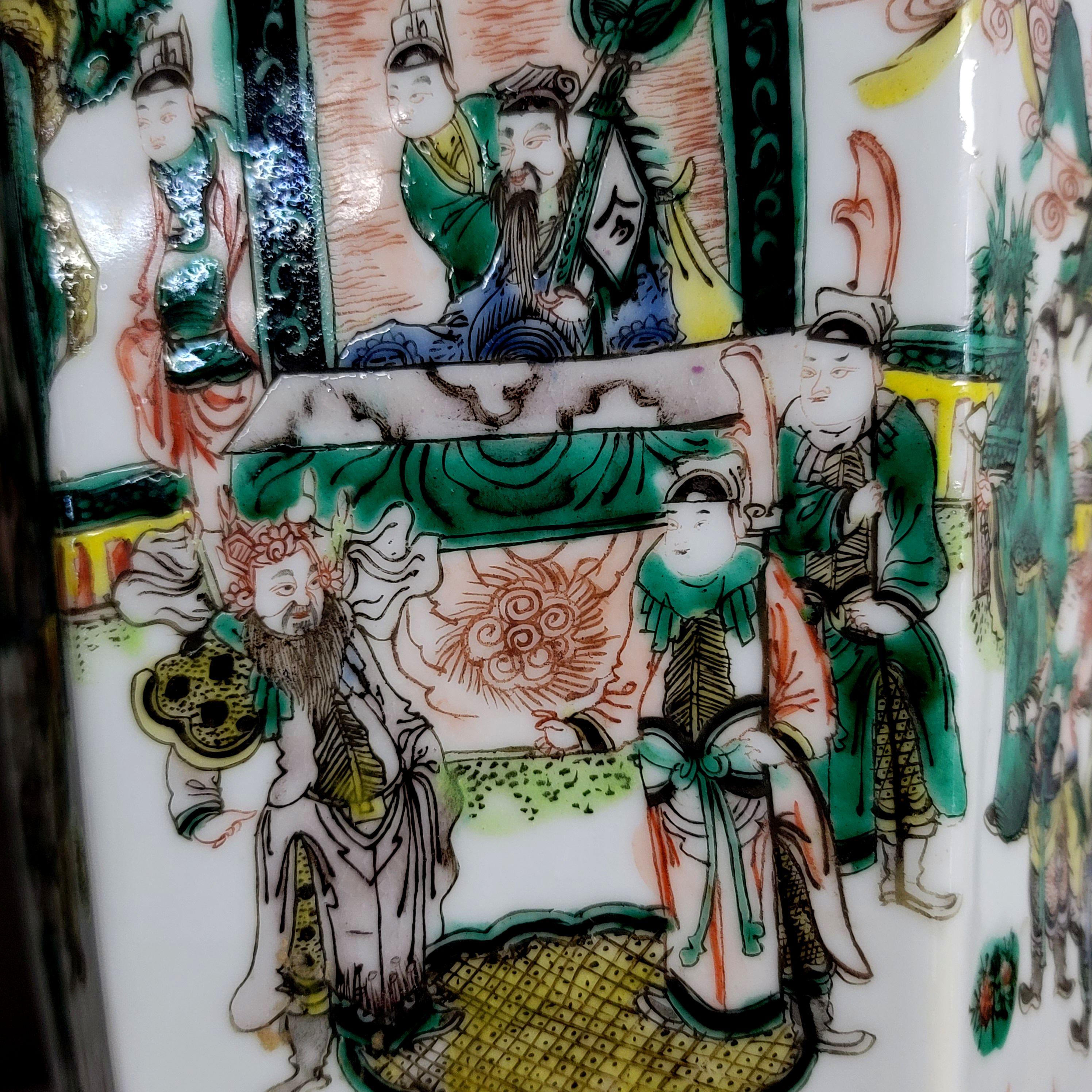 Passendes Paar chinesischer sechseckiger Porzellanvasen, 19. Jahrhundert im Angebot 7