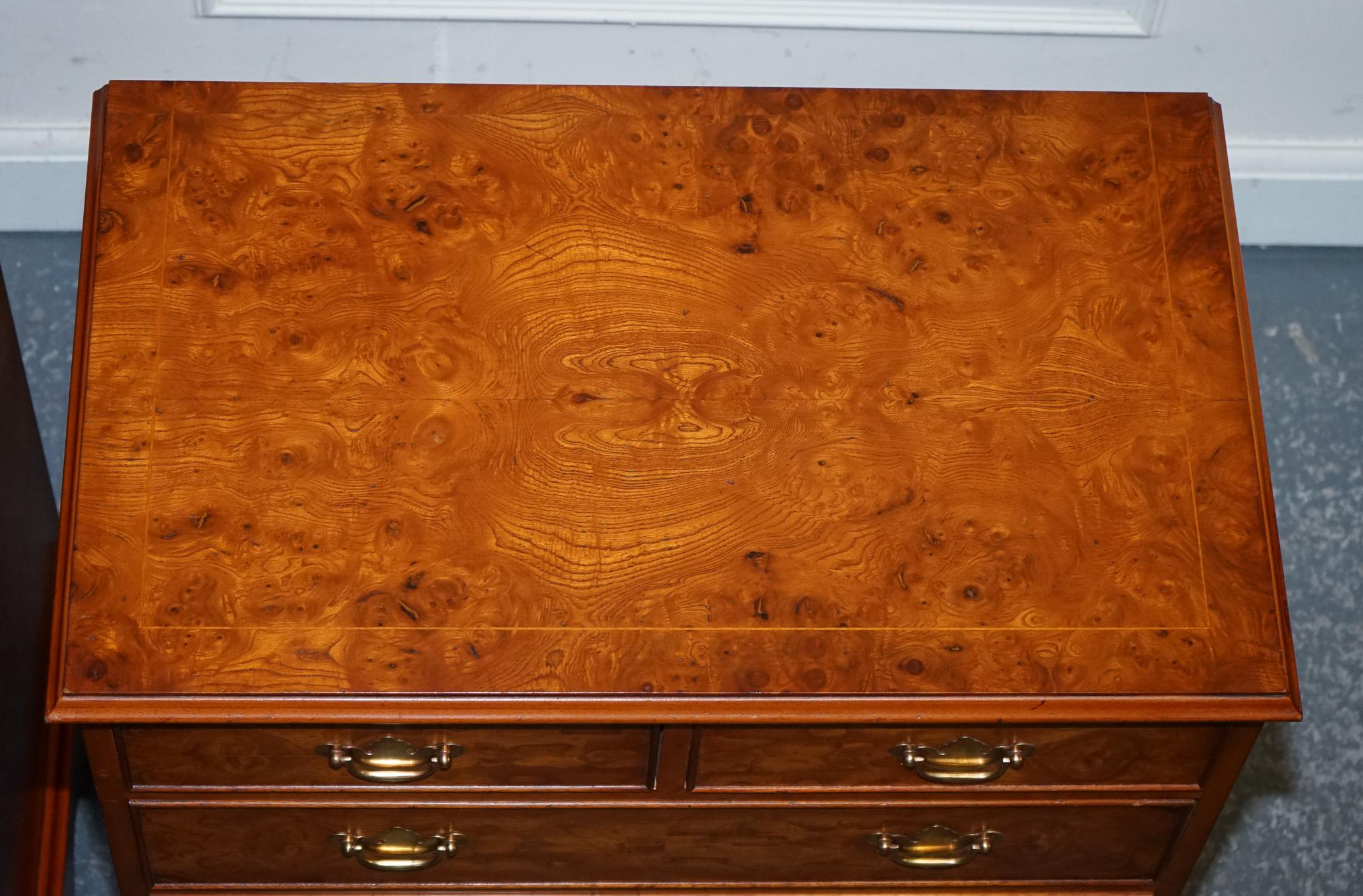 MATCHING PAIR OF ELEGANT LiGHT BURR ELM CHEST OF DRAWERS COMMODE BRASS HANDLES For Sale 4