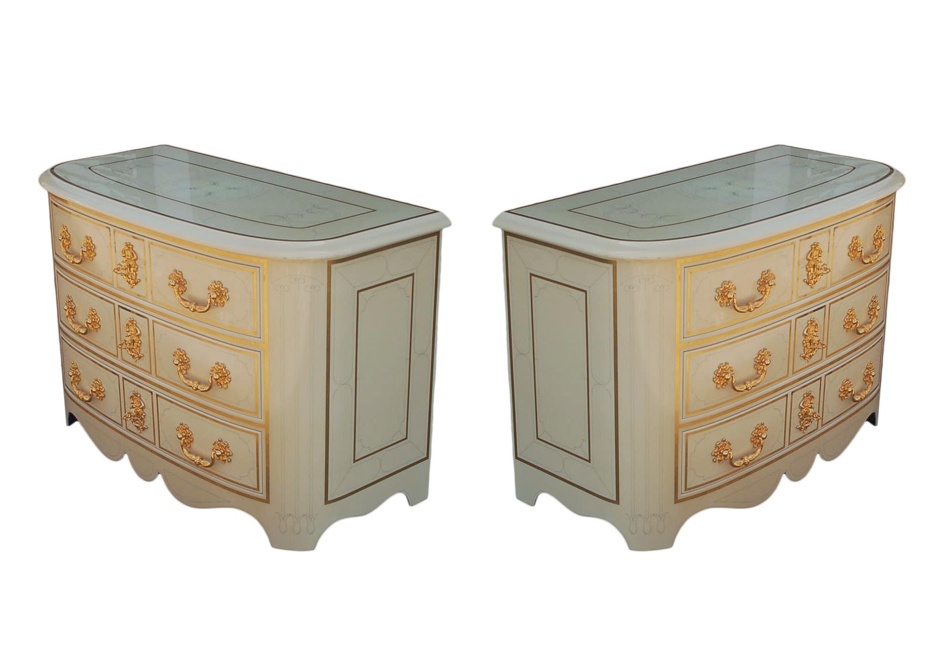 Matching Pair of Italian Ivory White Lacquer Commodes or Chests with Gold Leaf 5