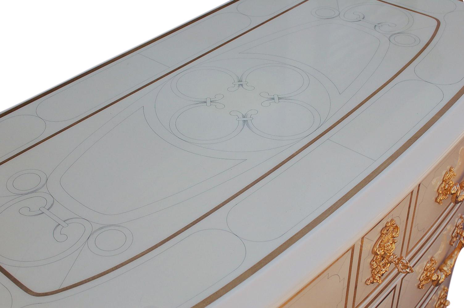 Matching Pair of Italian Ivory White Lacquer Commodes or Chests with Gold Leaf In Excellent Condition In Philadelphia, PA