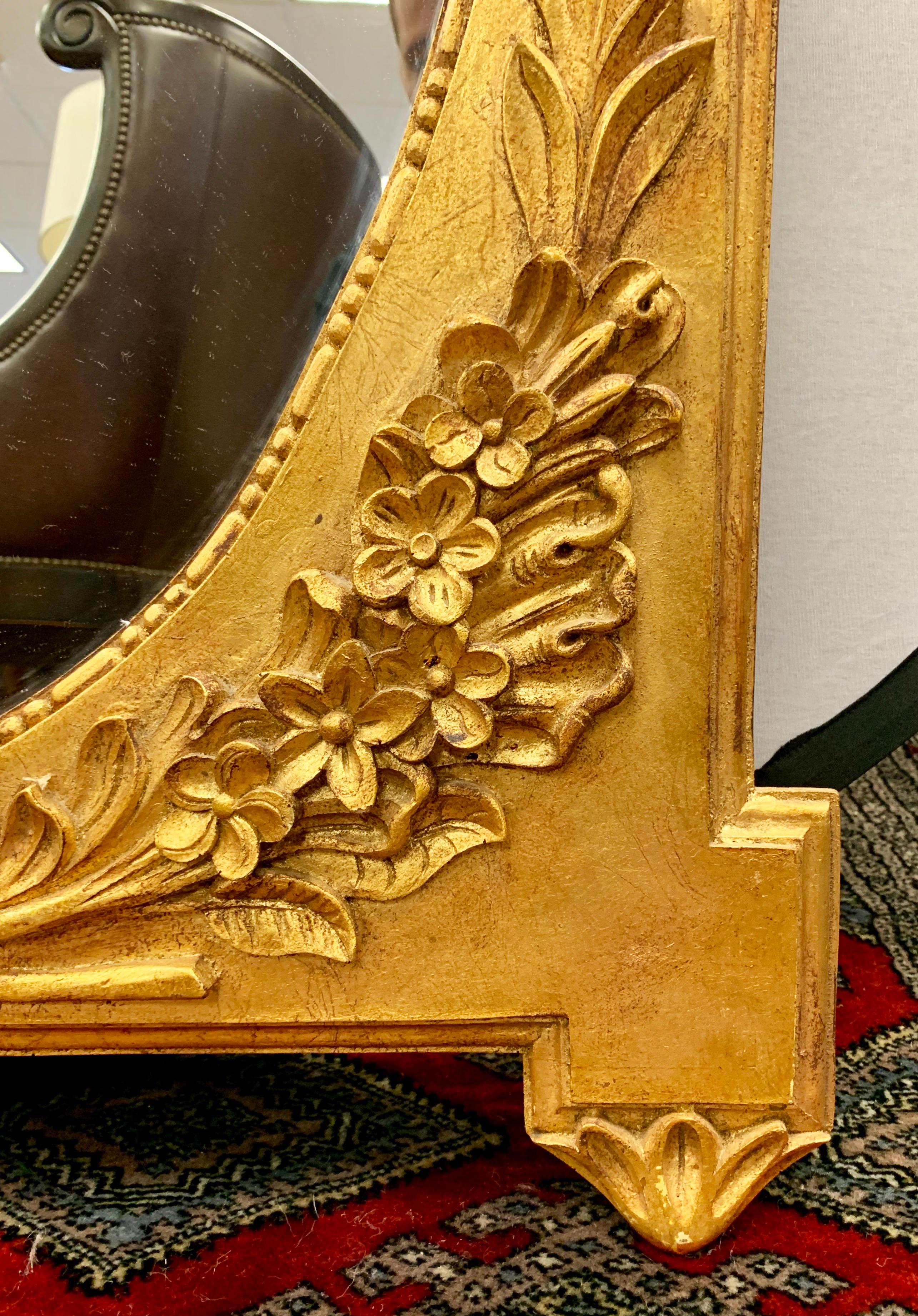 Matching Pair of Italian Neoclassical Gilt Gold Mirrors In Good Condition In West Hartford, CT