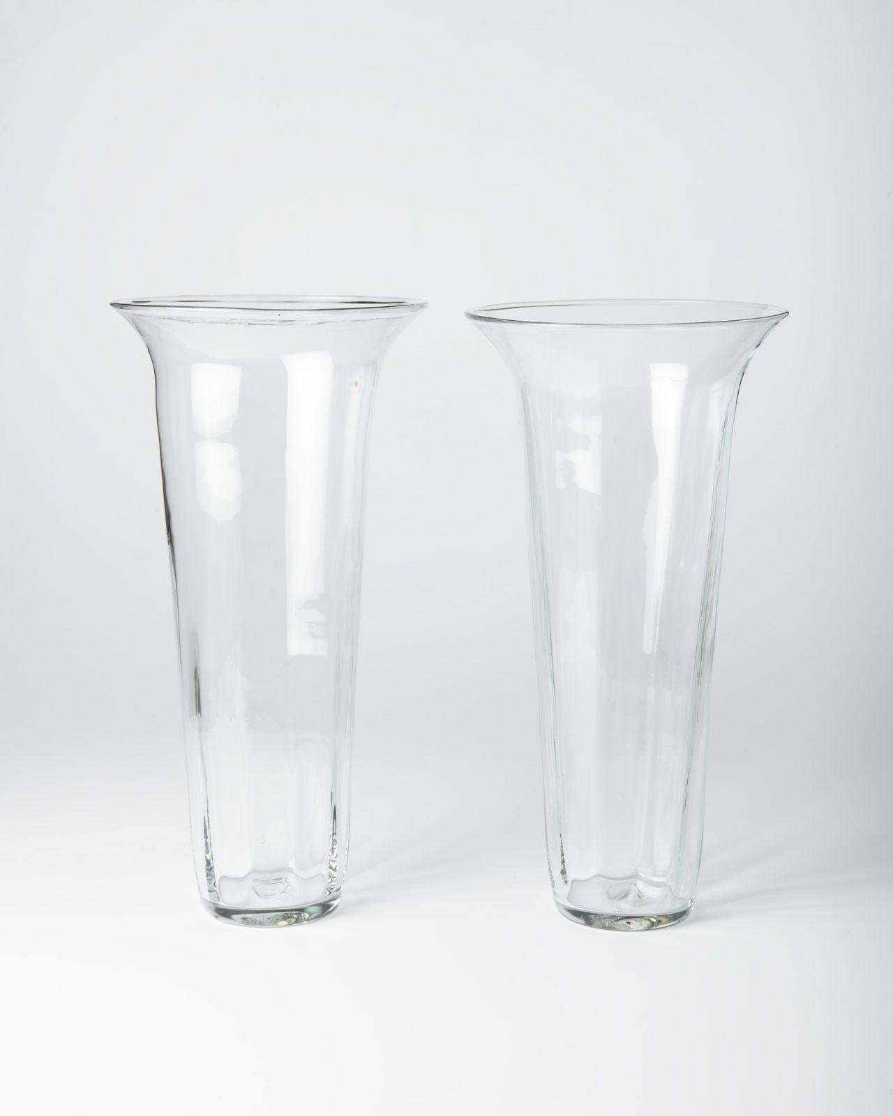 Coppia di grandi vasi di vetro abbinati di Don Shepard per Blenko in vendita 1