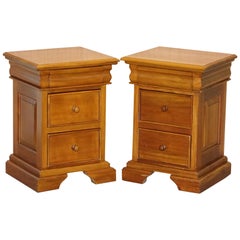 Matching Pair of Light Hardwood Bedside Table Chests of Drawers Part of a Suite