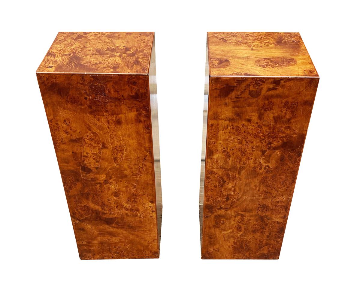 Mid-20th Century Matching Pair of Mid-Century Italian Modern Burl Pedestals or Tables