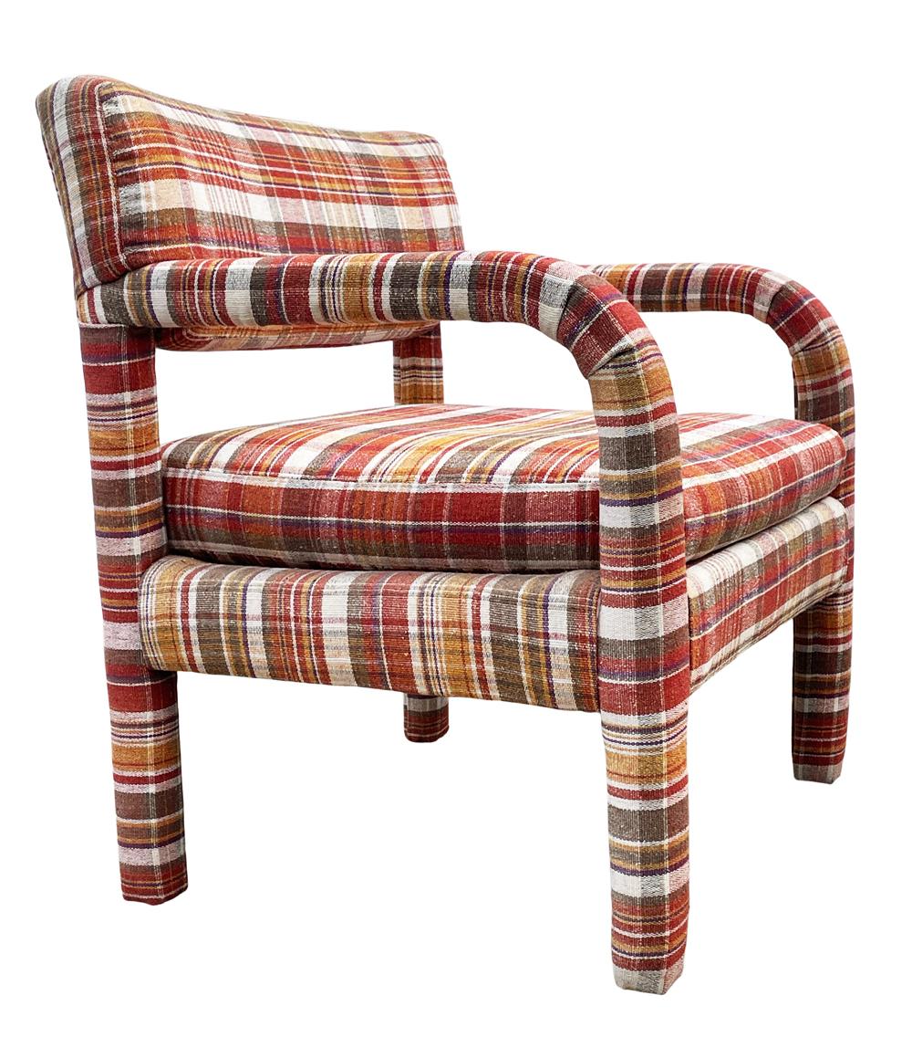 Matching Pair of Mid Century Modern Open Arm Parsons Style Lounge Chairs In Good Condition In Philadelphia, PA