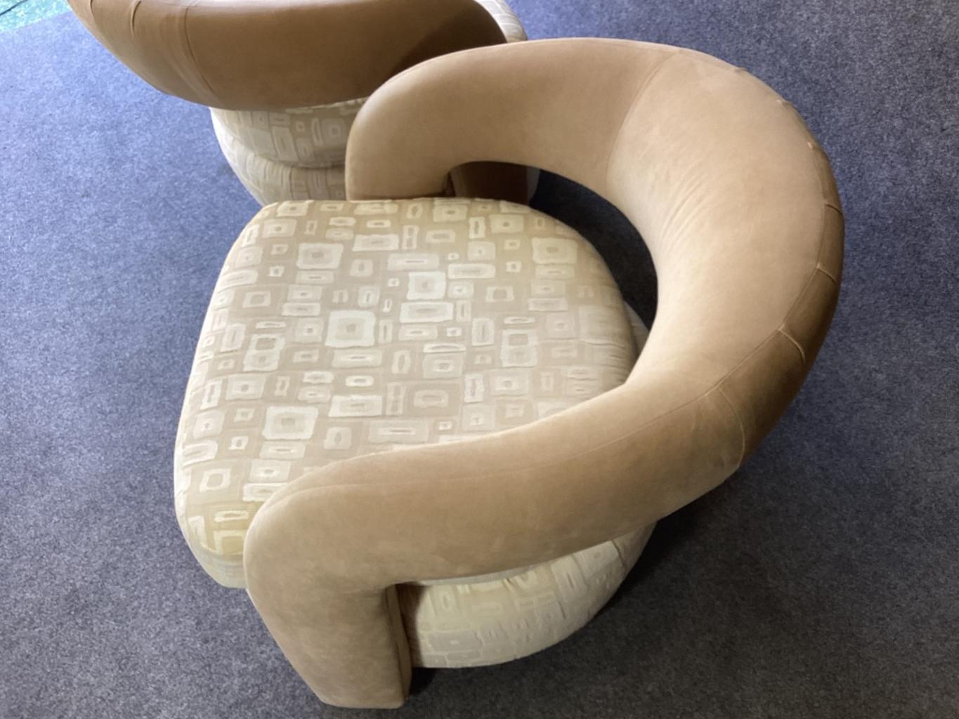 Matching Pair of Mid-Century Post Modern Swivel Lounge Chairs or Club Chairs 4