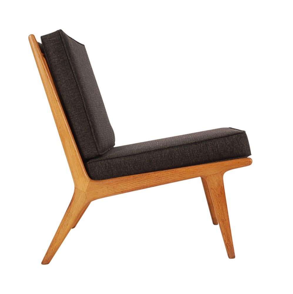 Mid-20th Century Matching Pair of Midcentury Danish Modern Slipper Lounge Chairs in Oak