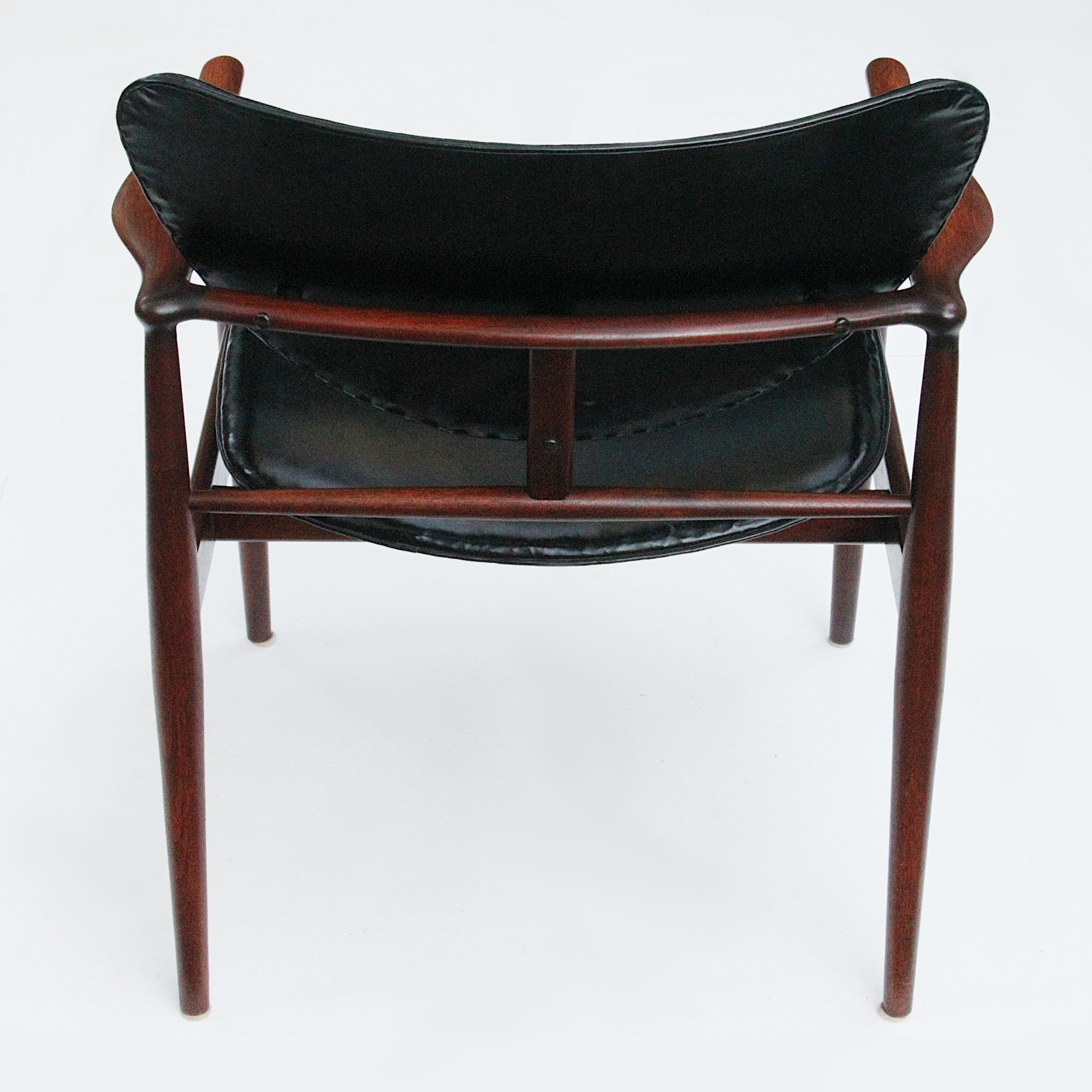 Matching Pair of Original Finn Juhl Model 48/400 1/2 Walnut Side Chairs by Baker 1