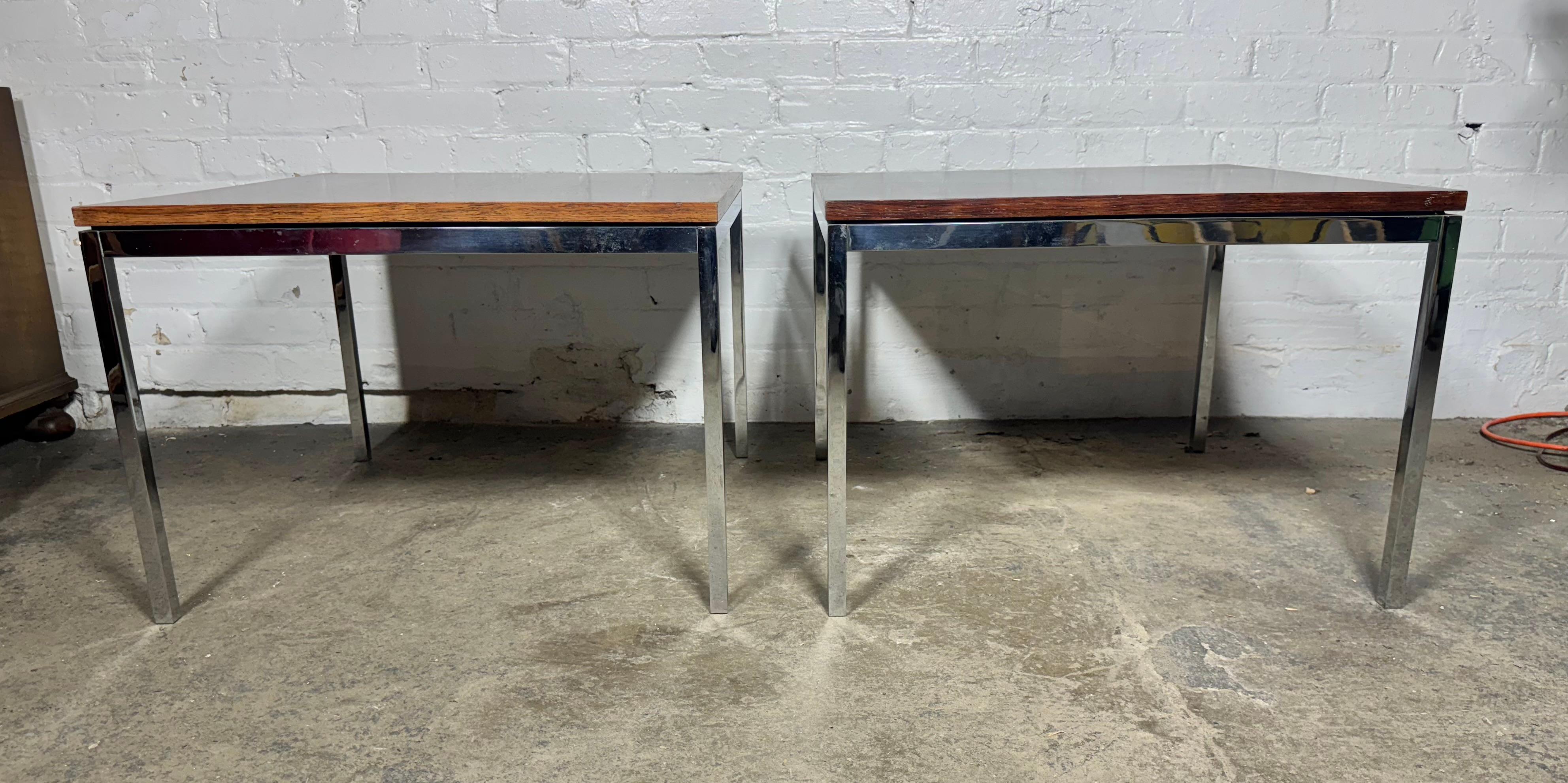 Pair of Rosewood & Steel Square Knoll Side End Tables Stands im Angebot 2