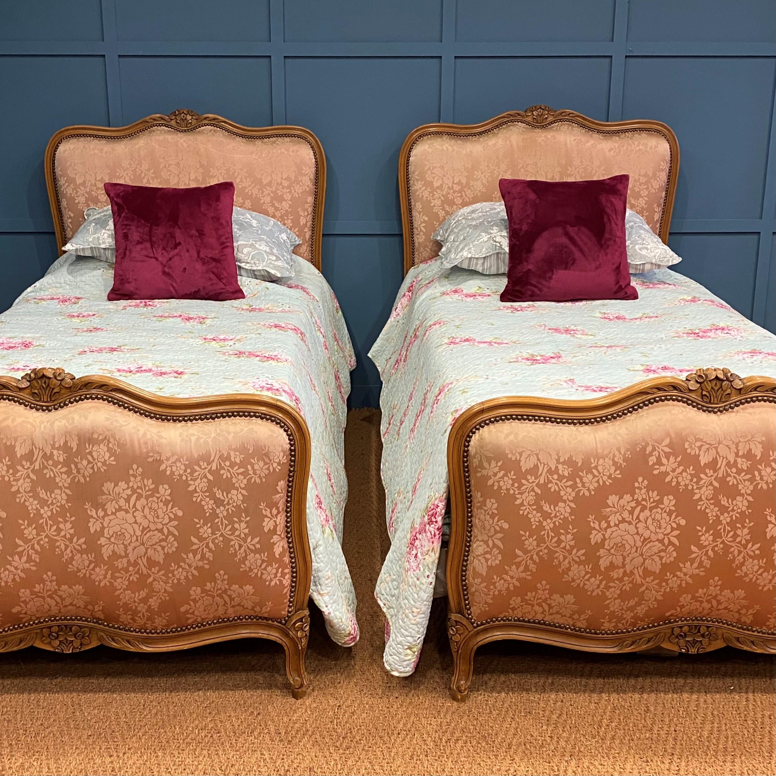 A matching pair of single 3’ French upholstered beds that are awaiting restoration. The beds will be fully restored to your choice of fabric. The frames can either be cleaned and polished or alternatively we could paint them to compliment the new
