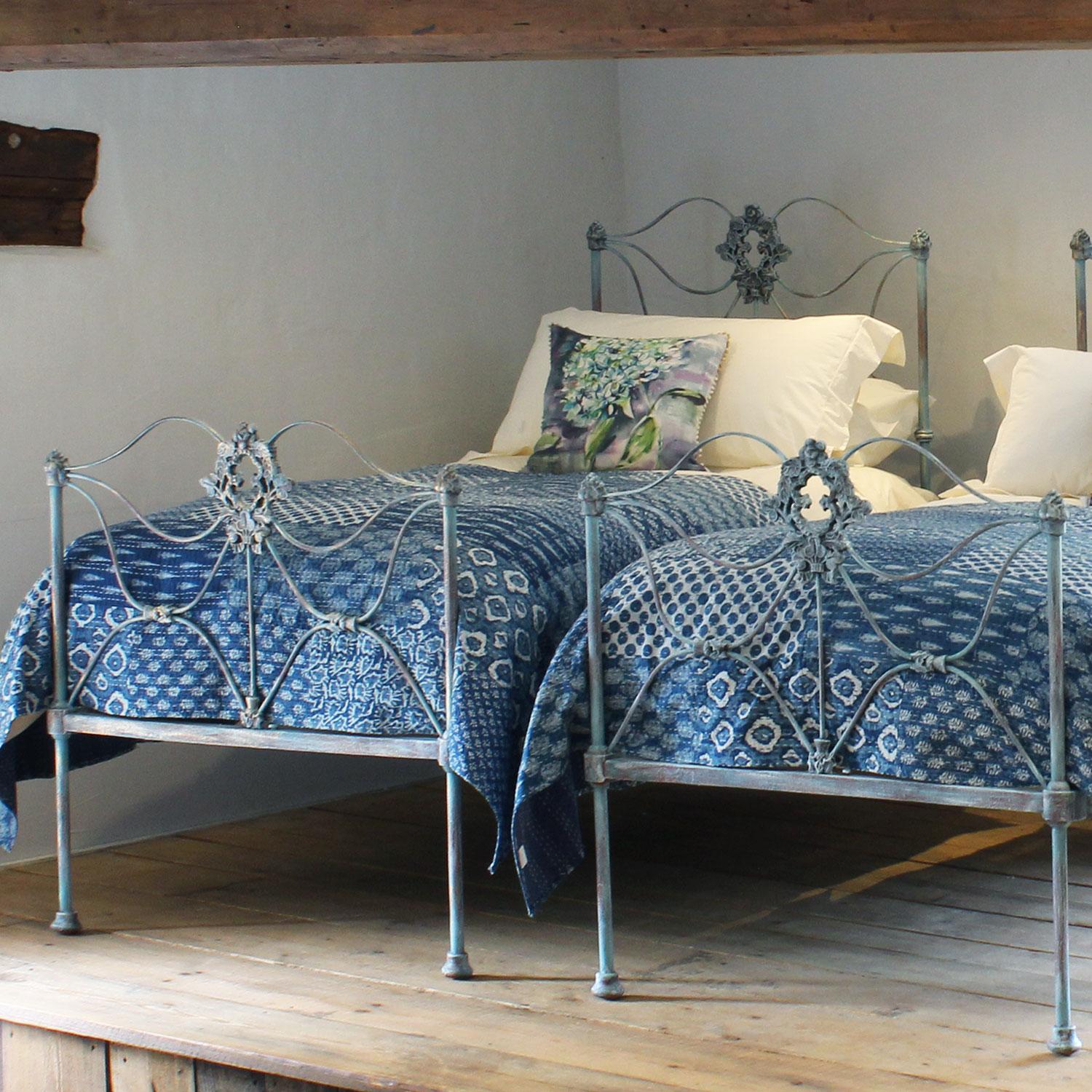 Cast Matching Pair of Single Antique Beds, MP59 For Sale