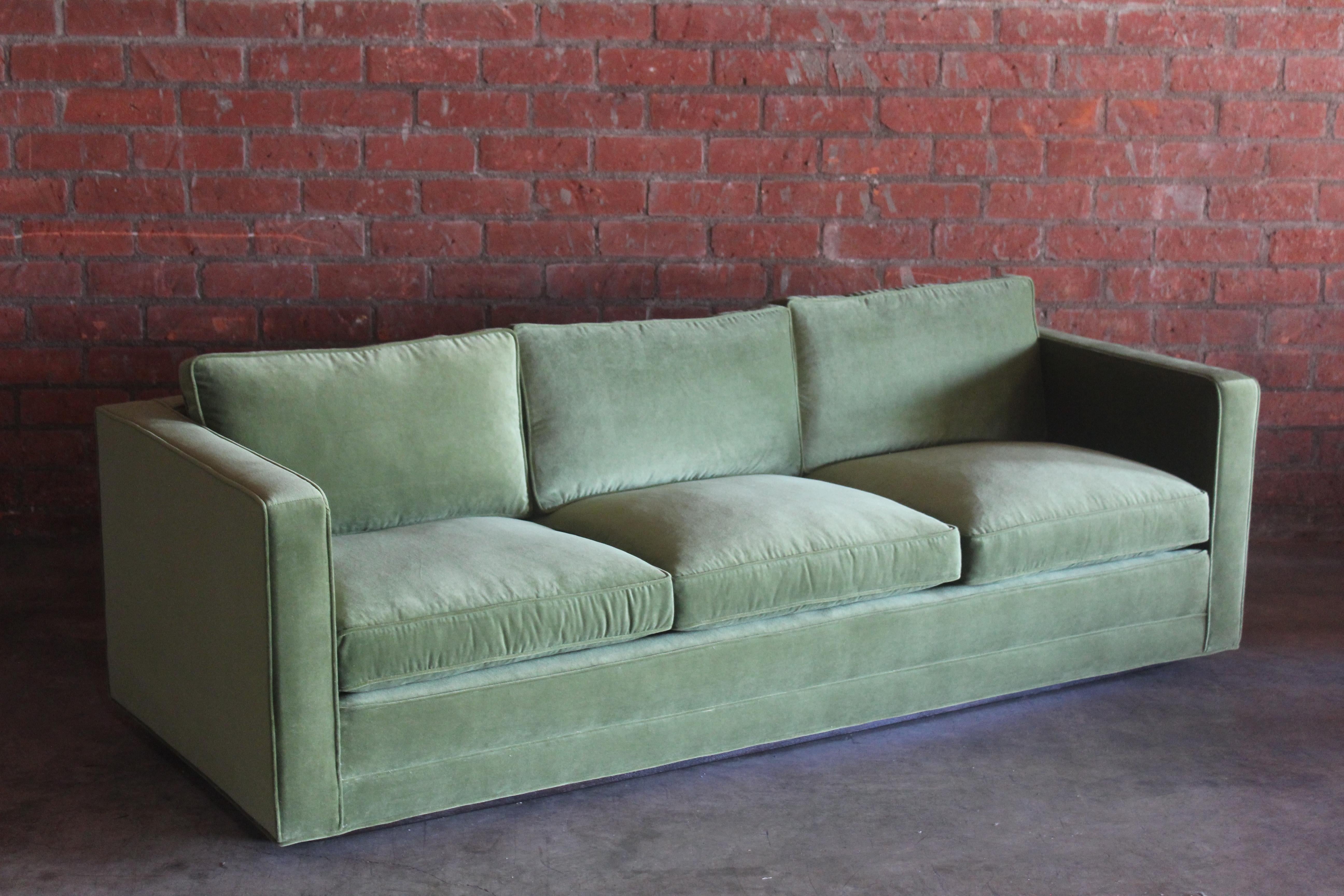 Tuxedo Sofa by Edward Wormley for Dunbar, 1950s. Pair Available, Sold Separately In Good Condition In Los Angeles, CA