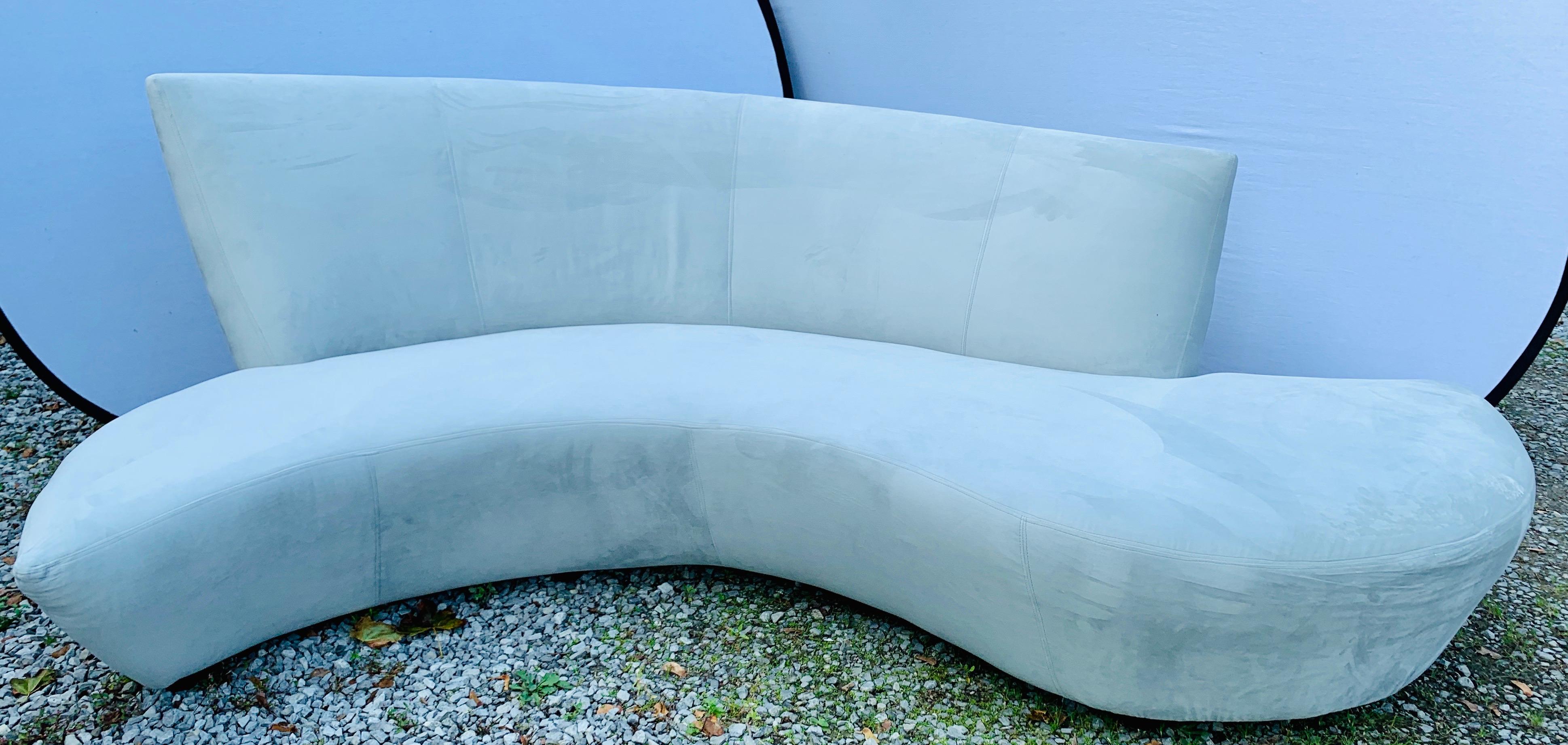 Mid-Century Modern Matching Pair Vladimir Kagan Bilbao Serpentine Curved Sofas with New Upholstery