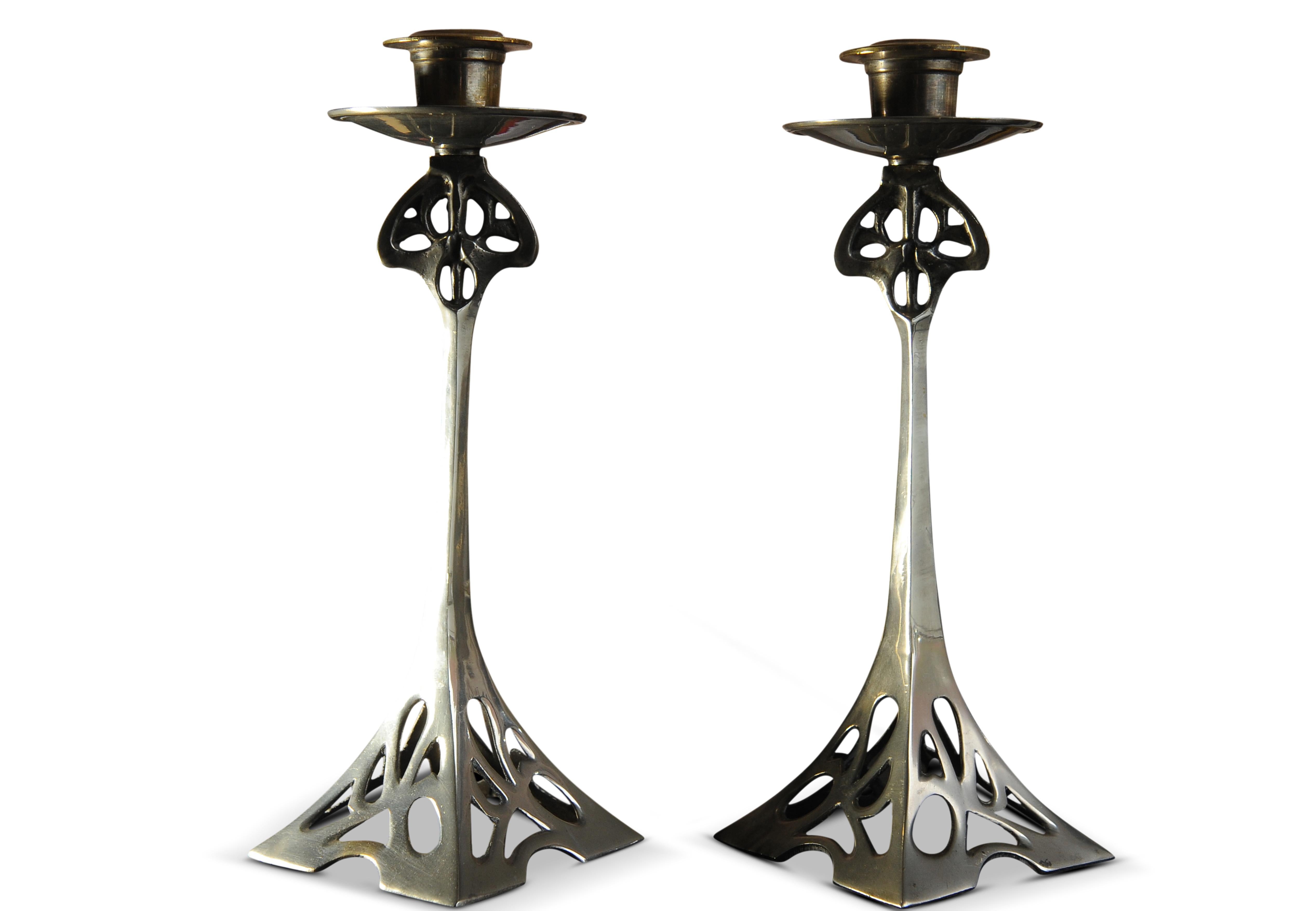 Matching Set Of Arts & Crafts Candlesticks Liberty of London 1910's In Good Condition For Sale In High Wycombe, GB