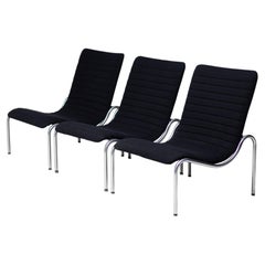 Conjunto de tres sillones «N.º 704» diseñados por Kho Liang Ie para Stabin Woerden