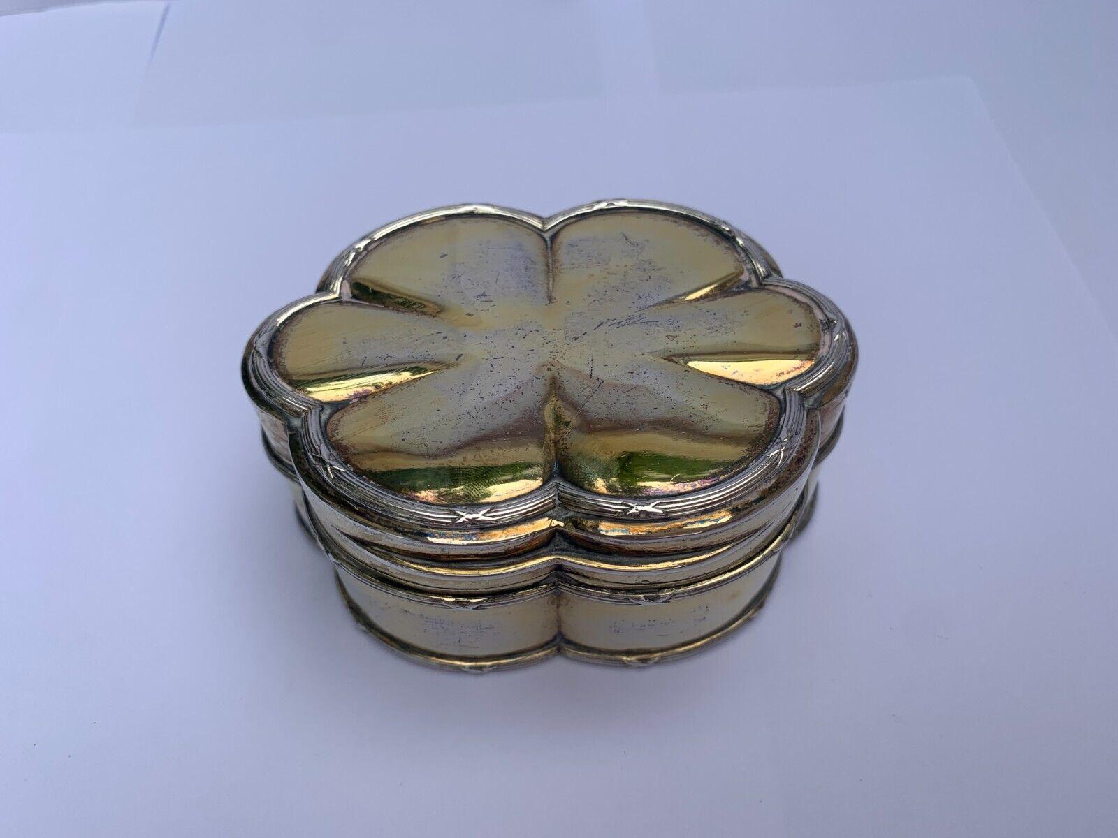 Matching Sterling Silver Dressing Table Set by Asprey & Co Ltd, 1911 For Sale 5