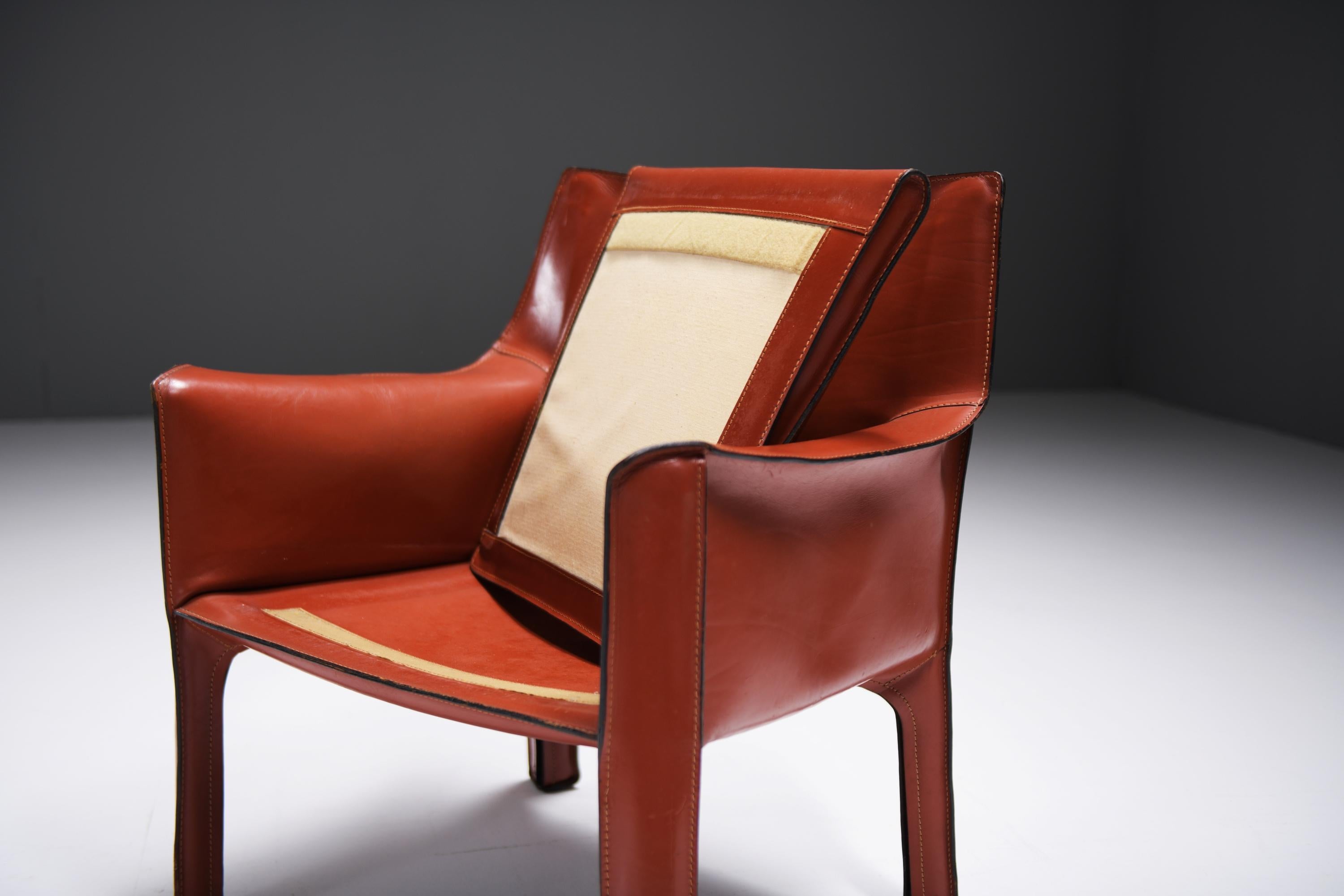 Matching vintage Cab 414 set in burgundy leather by Mario Bellini for Cassina 3