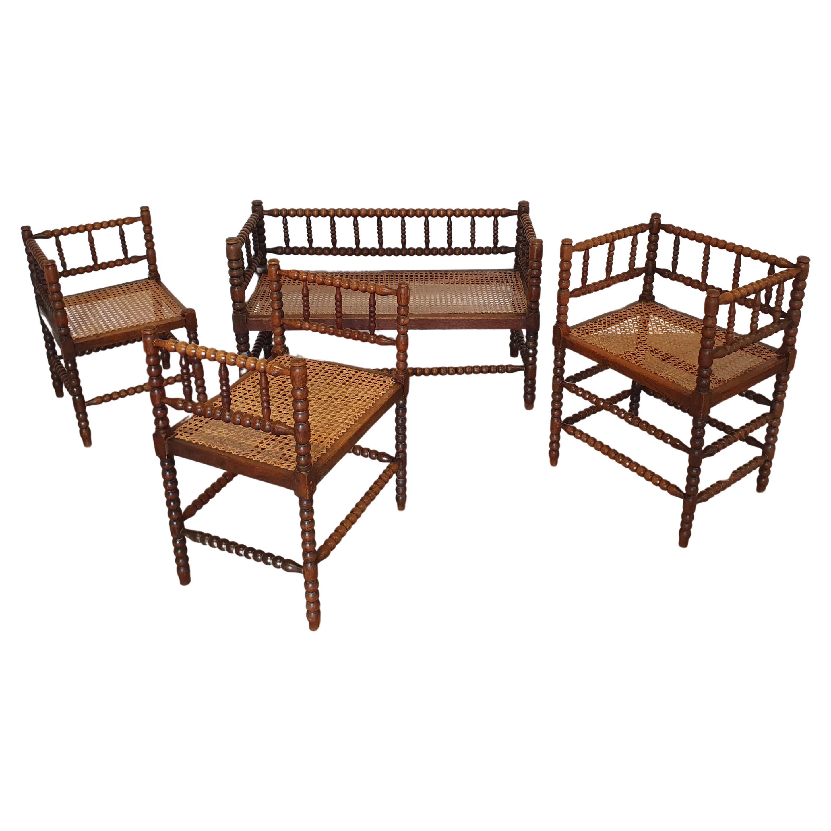 Matching webbing Bobbin family group 1 x bench , 3 x chair For Sale