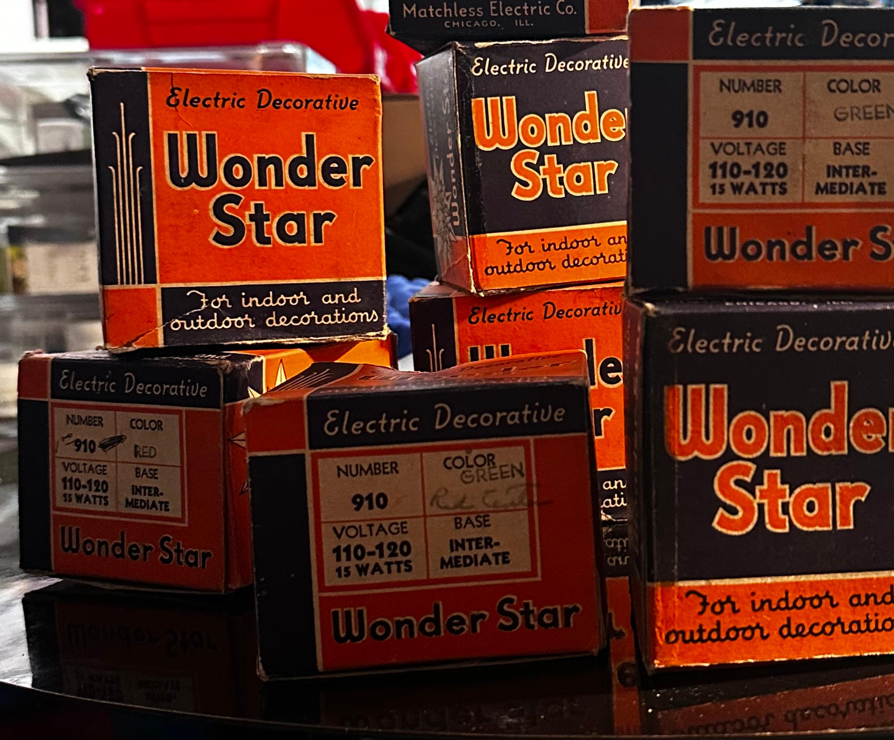 Matchless Wonder Star #910 Double Row Amber & Blue Crystal C-9 Holiday Bulb 1936 For Sale 4