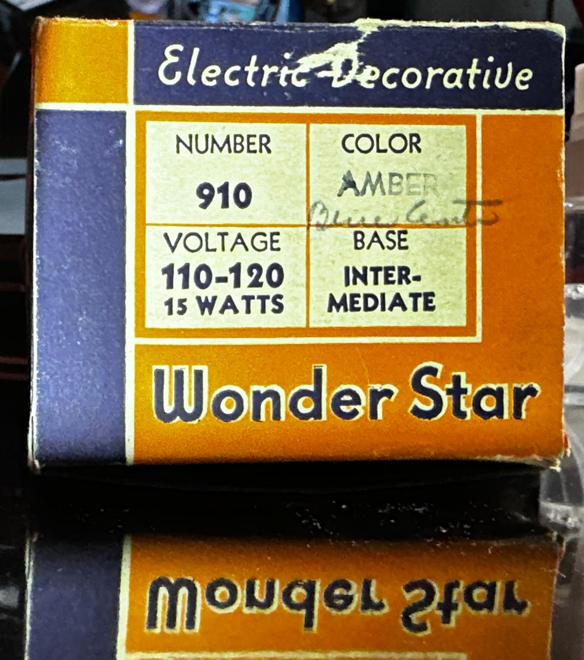 Matchless Wonder Star #910 Double Row Amber & Blue Crystal C-9 Holiday Bulb 1936 For Sale 3