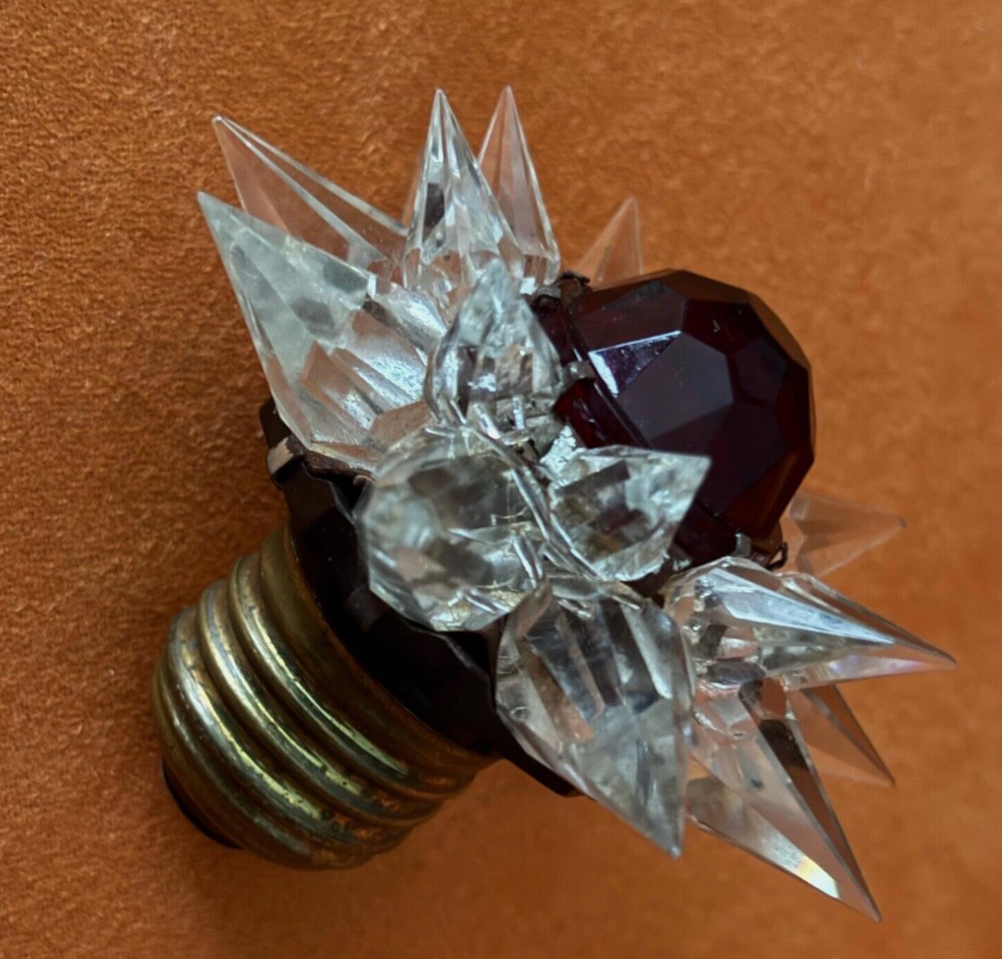Matchless Wonder Star #910 Double Row Clear & Red Crystal C-9 Holiday Bulb, 1936 For Sale 5