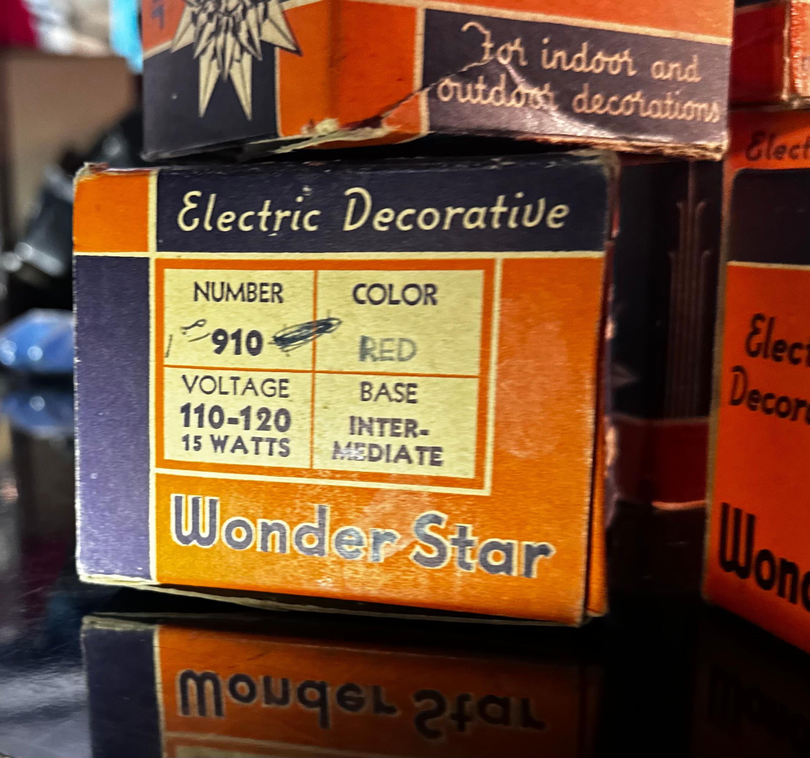 Matchless Wonder Star #910 Doppelreihige rote Kristall Holiday C-9 Glühbirne, USA, 1930er Jahre im Angebot 11