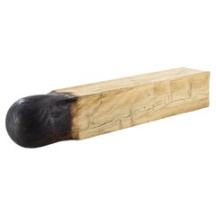 Banc de collection inspiré des allumettes en cèdre massif parfumé, finition Vulcano