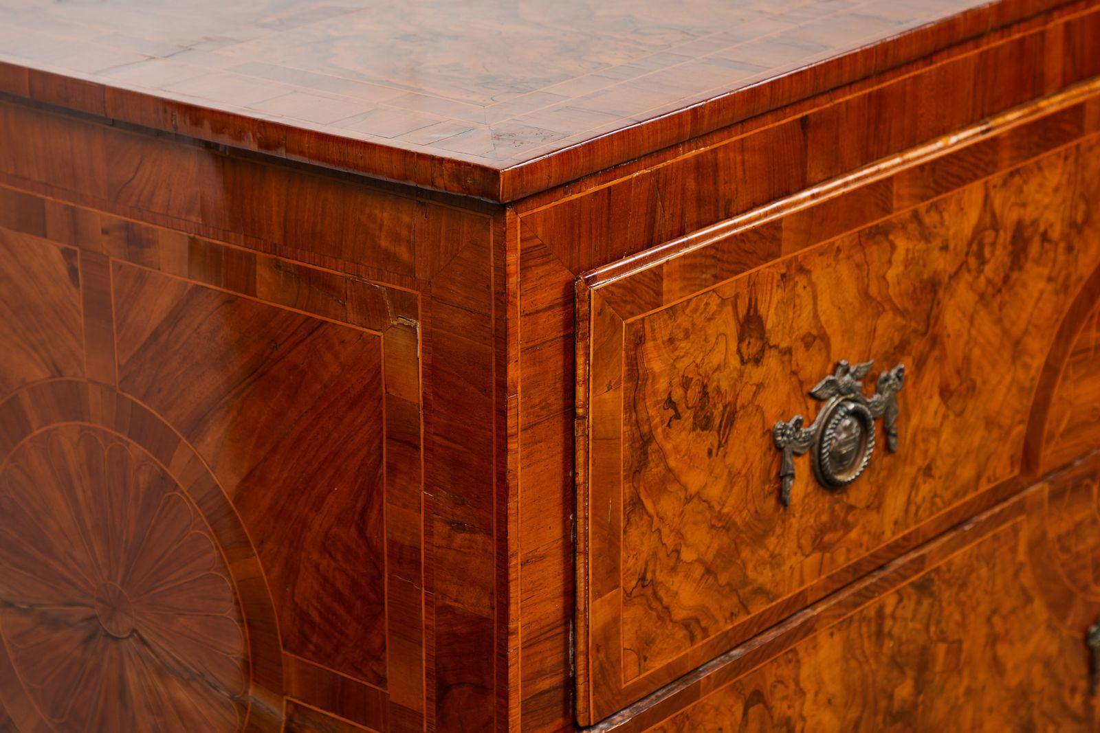 Mated Pair of 18th Century Veneered Commodes For Sale 1