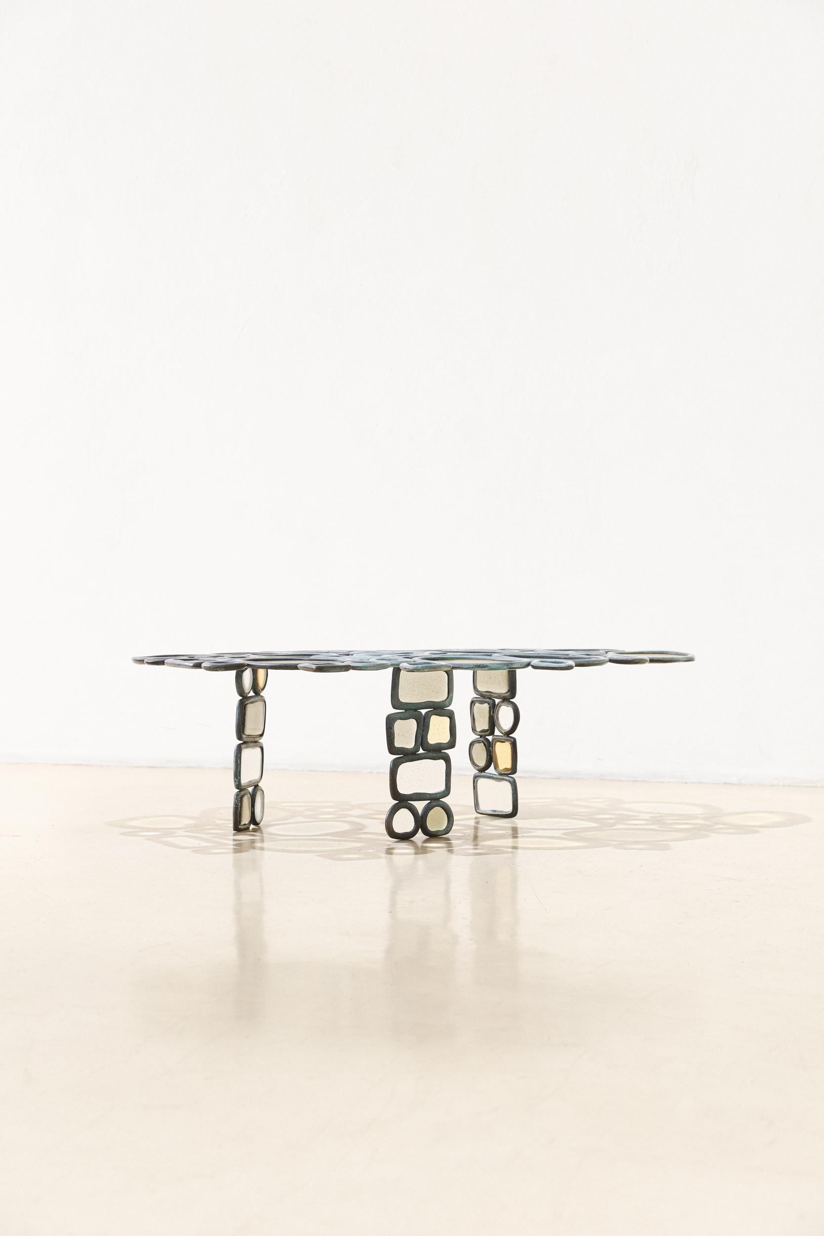 Cast Material Distortion coffee table by Lucas Recchia, Brazilian Contemporary, 2023 For Sale