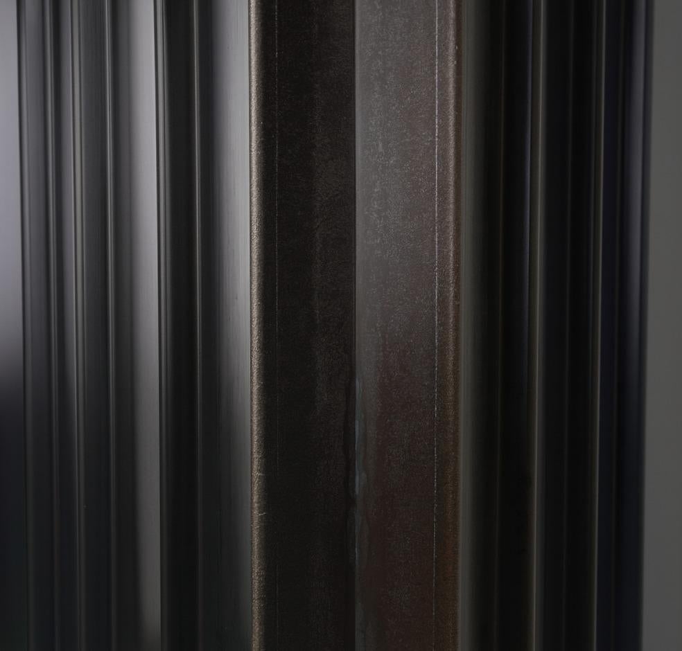 Materico, Absolute Granite Dining Table de Dfdesignlab Fabriquée à la main en Italie en vente 1