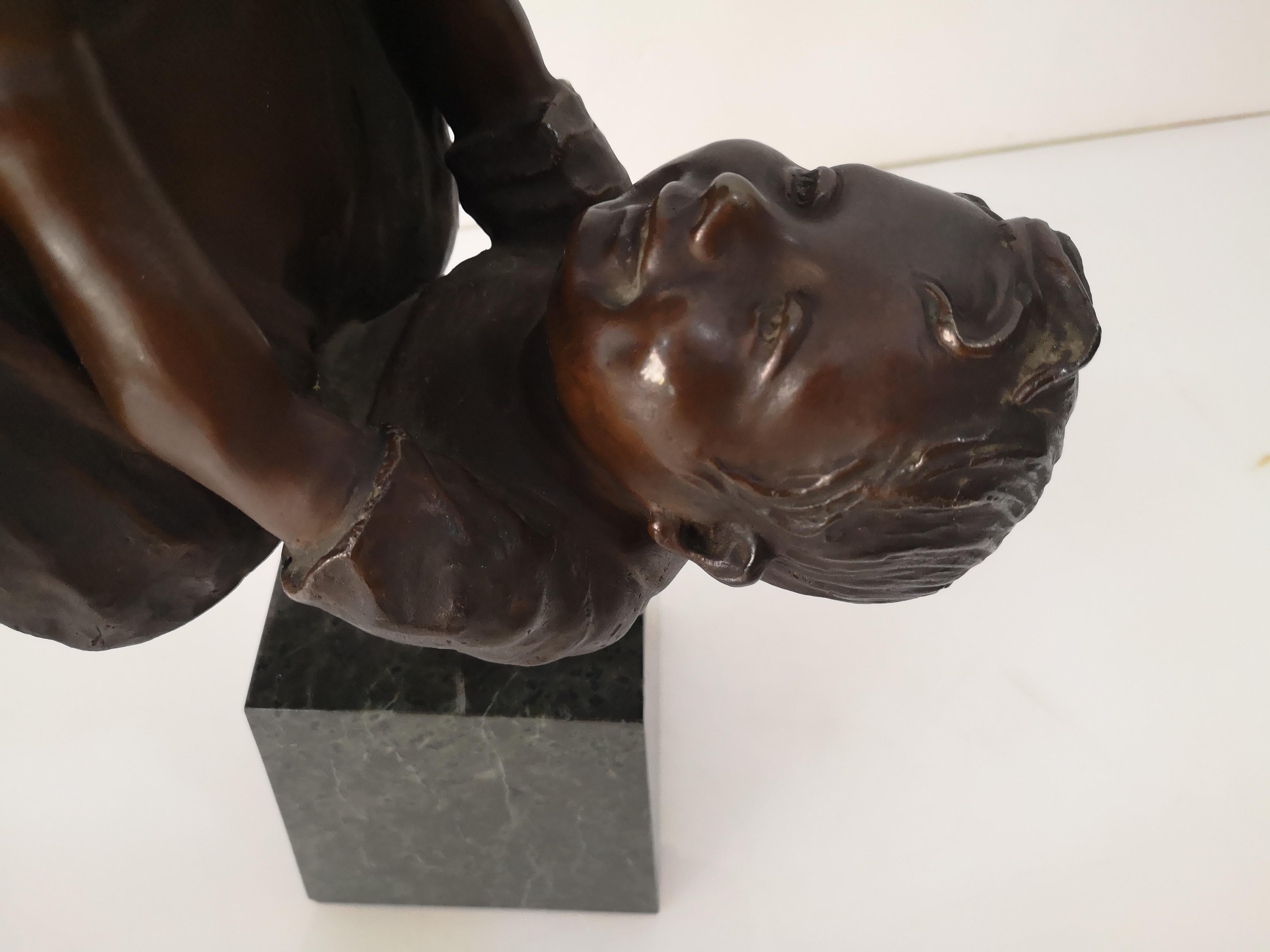 Maternità scultura in bronzo H cm 47 con base marmo firmata G.Micca anni 20 in vendita 1