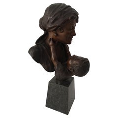 Motherhood bronze sculpture H cm 47 with marble base signed G.Micca 1920s