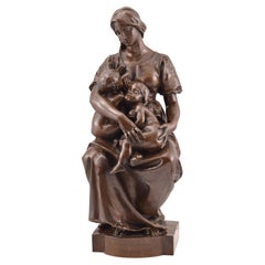 Maternité. Bronze. France, vers la fin du XIXe siècle, CIRCA, Paul Dubois.