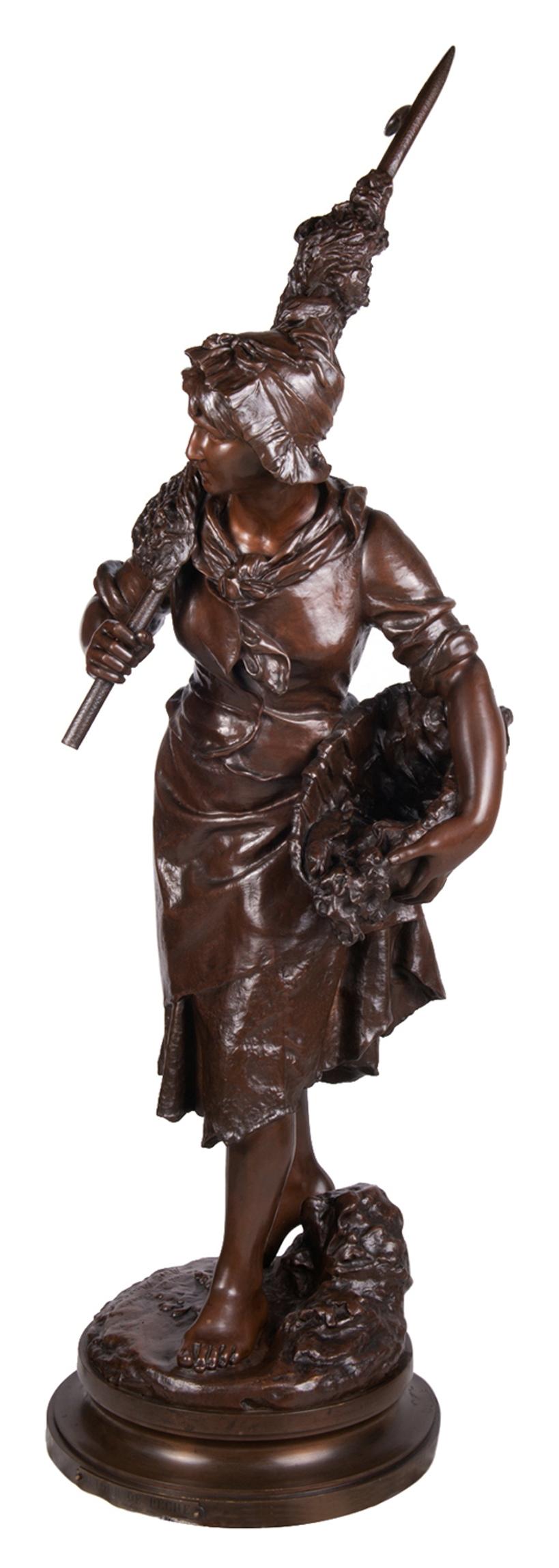 A very good quality late 19th century French bronze statue entitled 'Return from fishing'
Signed: Math. Moreau

Signed Math Moreau.

Mathurin Moreau born 1822, died 1912.

The eldest son of sculptor and painter Jean-Baptiste Moreau, and