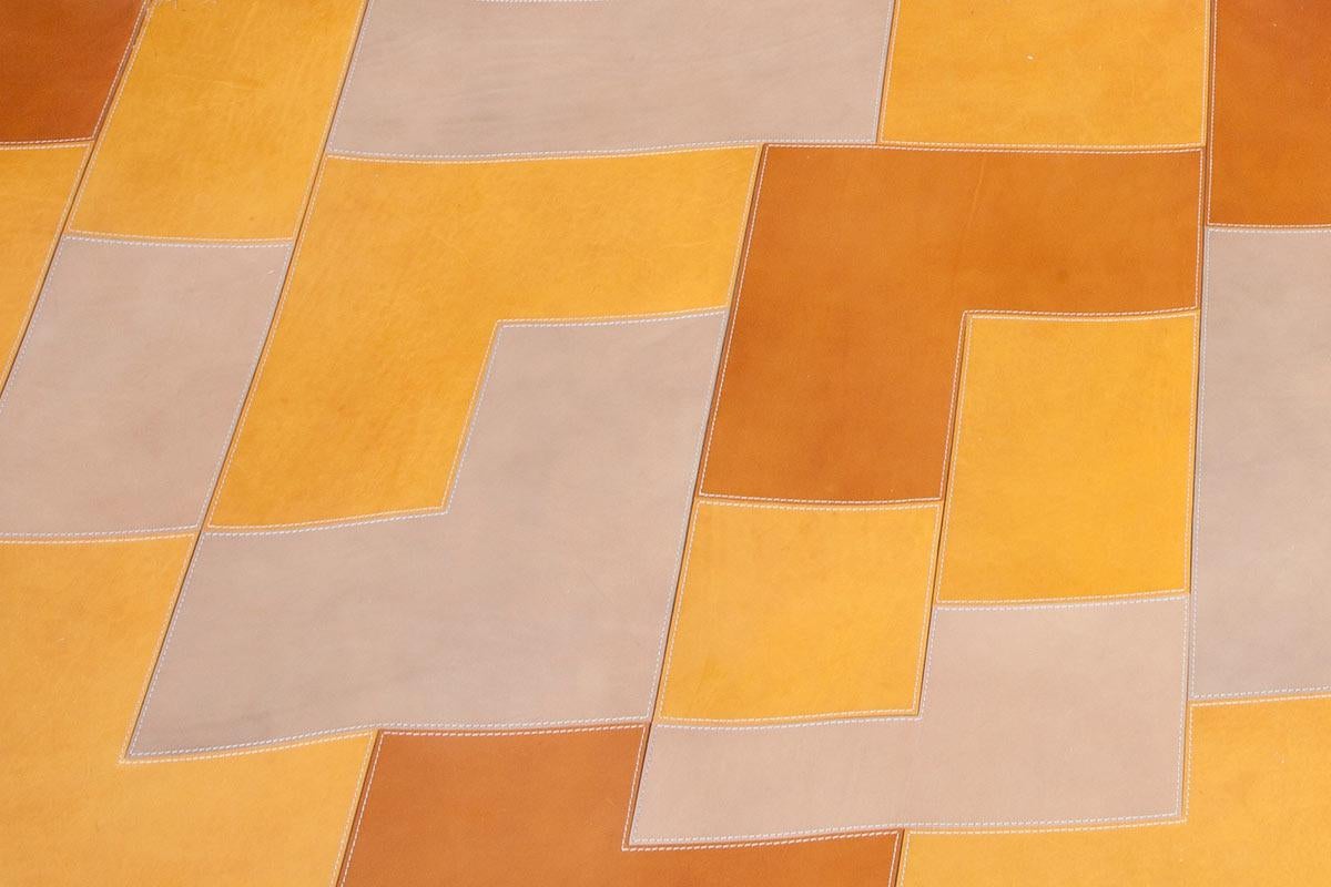 Mathe 1 Light Rechteckiger Lederteppich für den Boden von Oscar Maschera (Postmoderne) im Angebot