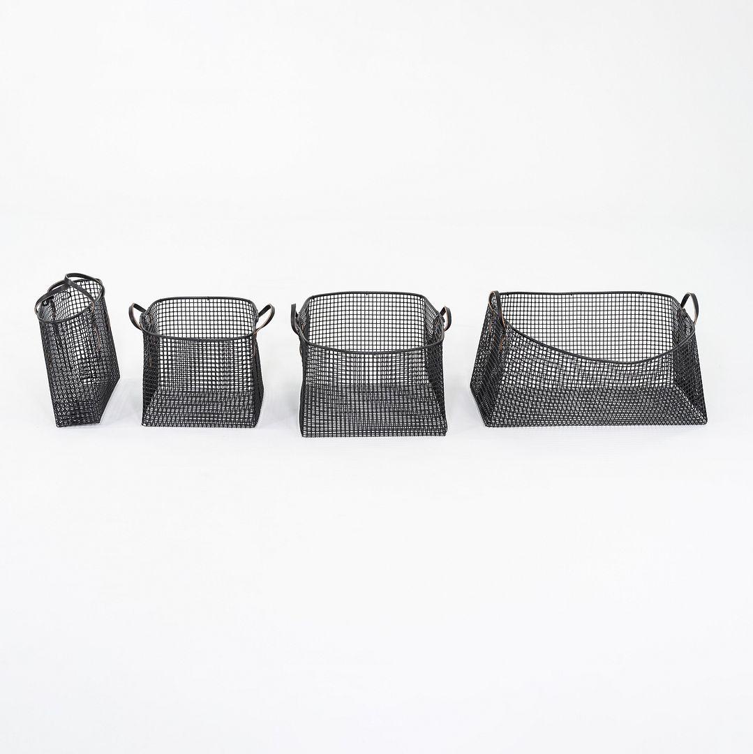 Cuir Panier de lavande de taille moyenne avec poignée noire Zach Matheson USM en vente