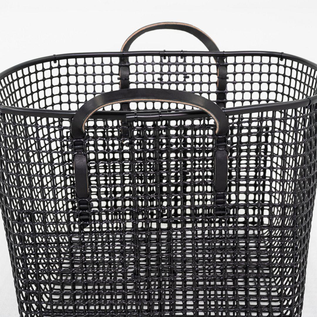 Cesto da bucato piccolo Matheson con maniglie di Zach Matheson per Usm Haller 14x14 in vendita 4