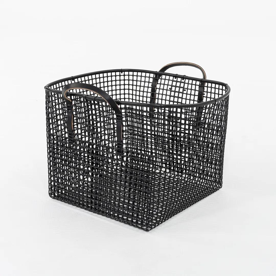 Cesto da bucato piccolo Matheson con maniglie di Zach Matheson per Usm Haller 14x14 in vendita 5