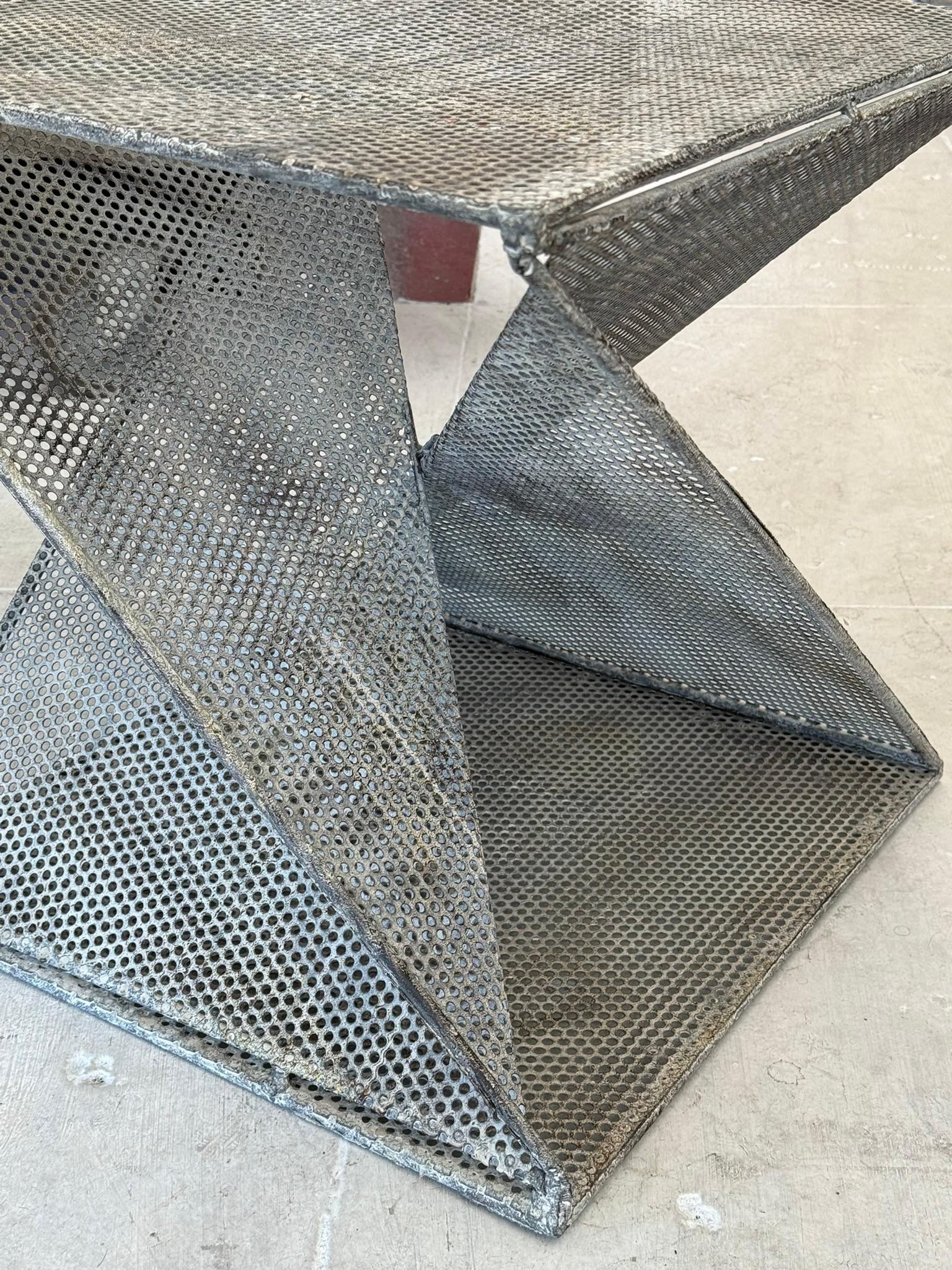 Tavolini geometrici di Mathieu Mategot in vendita 3