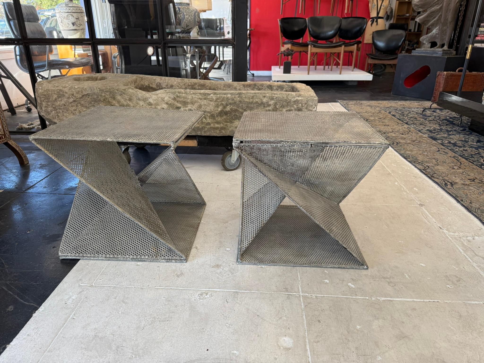 Tavolini geometrici di Mathieu Mategot in vendita 1