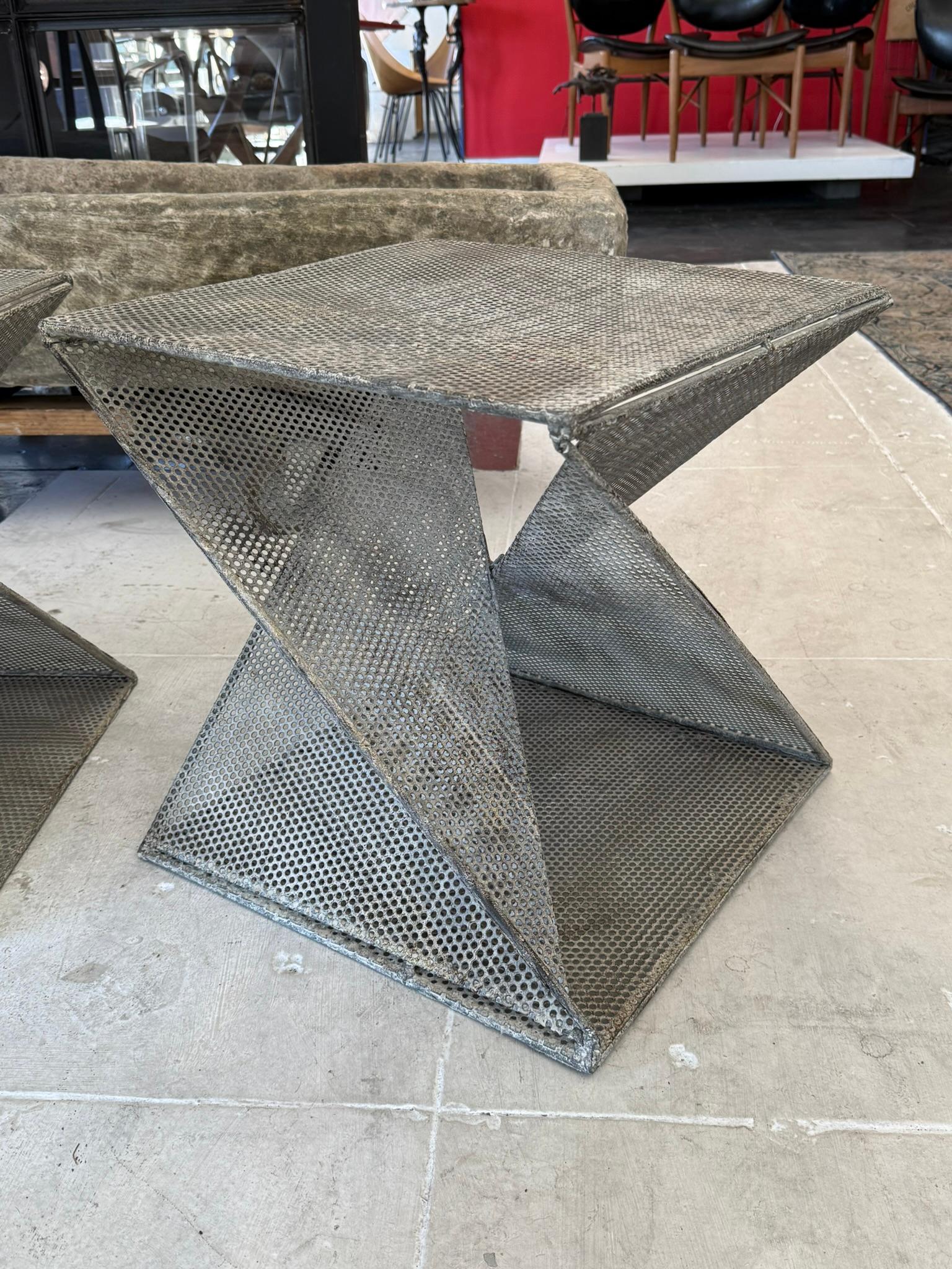 Tavolini geometrici di Mathieu Mategot in vendita 2