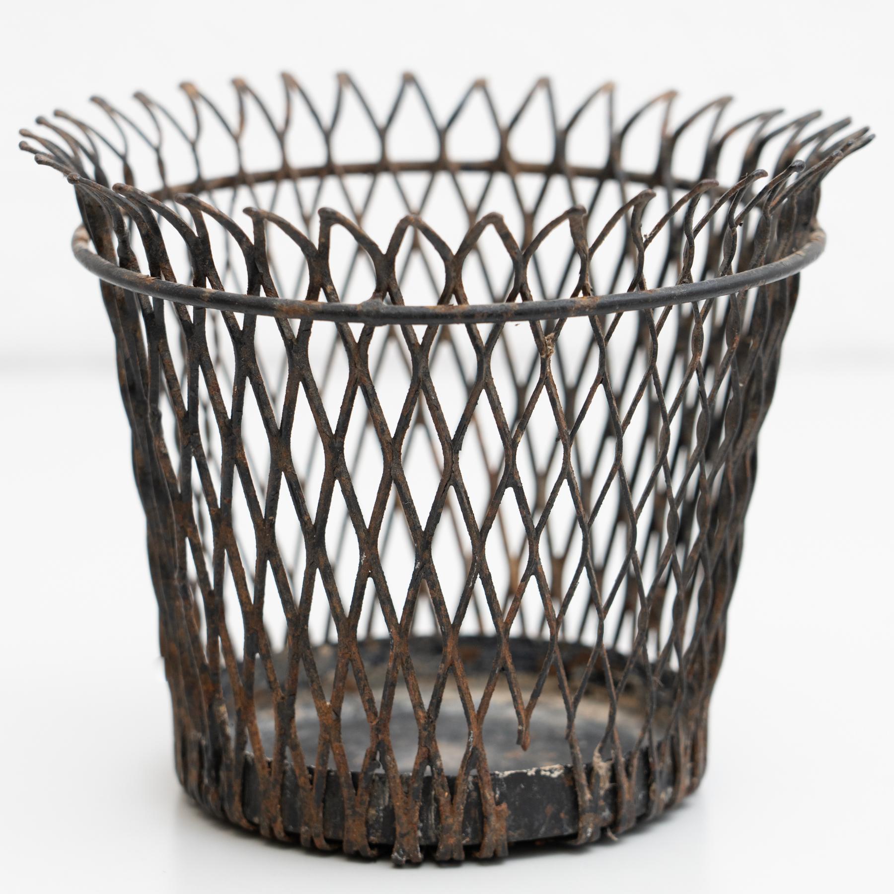 Mathieu Matégot Mid-Century Modern, Enameled Metal Basket, circa 1950 In Fair Condition For Sale In Barcelona, Barcelona