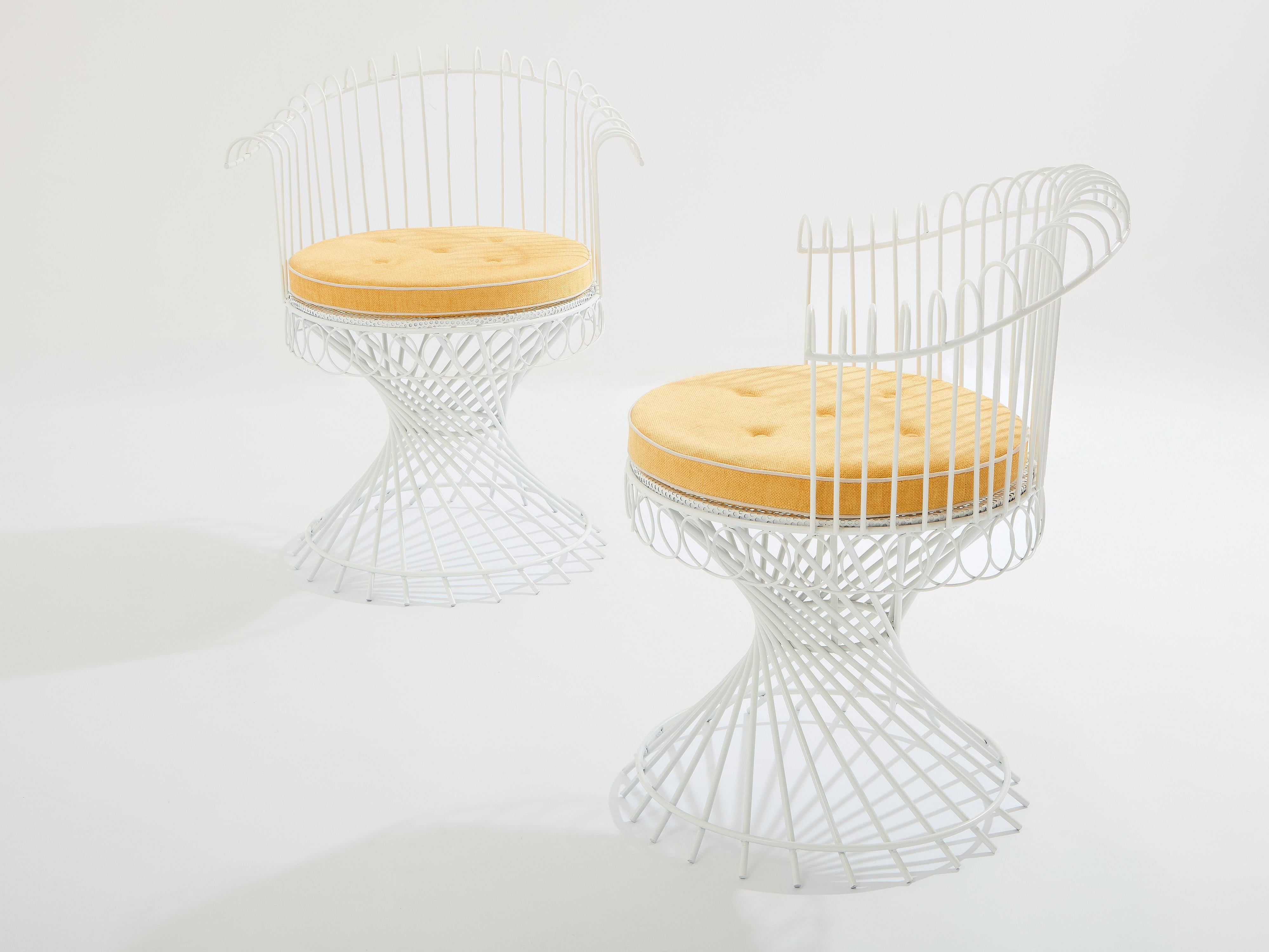 Mid-Century Modern Mathieu Matégot paire de fauteuils Anthéor 1950s en vente
