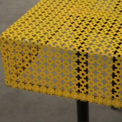 Tavolino da caffè in metallo perforato di Mathieu Mategot, Francia, anni '50