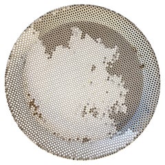 Bandeja de metal perforado Mathieu Mategot c.1950