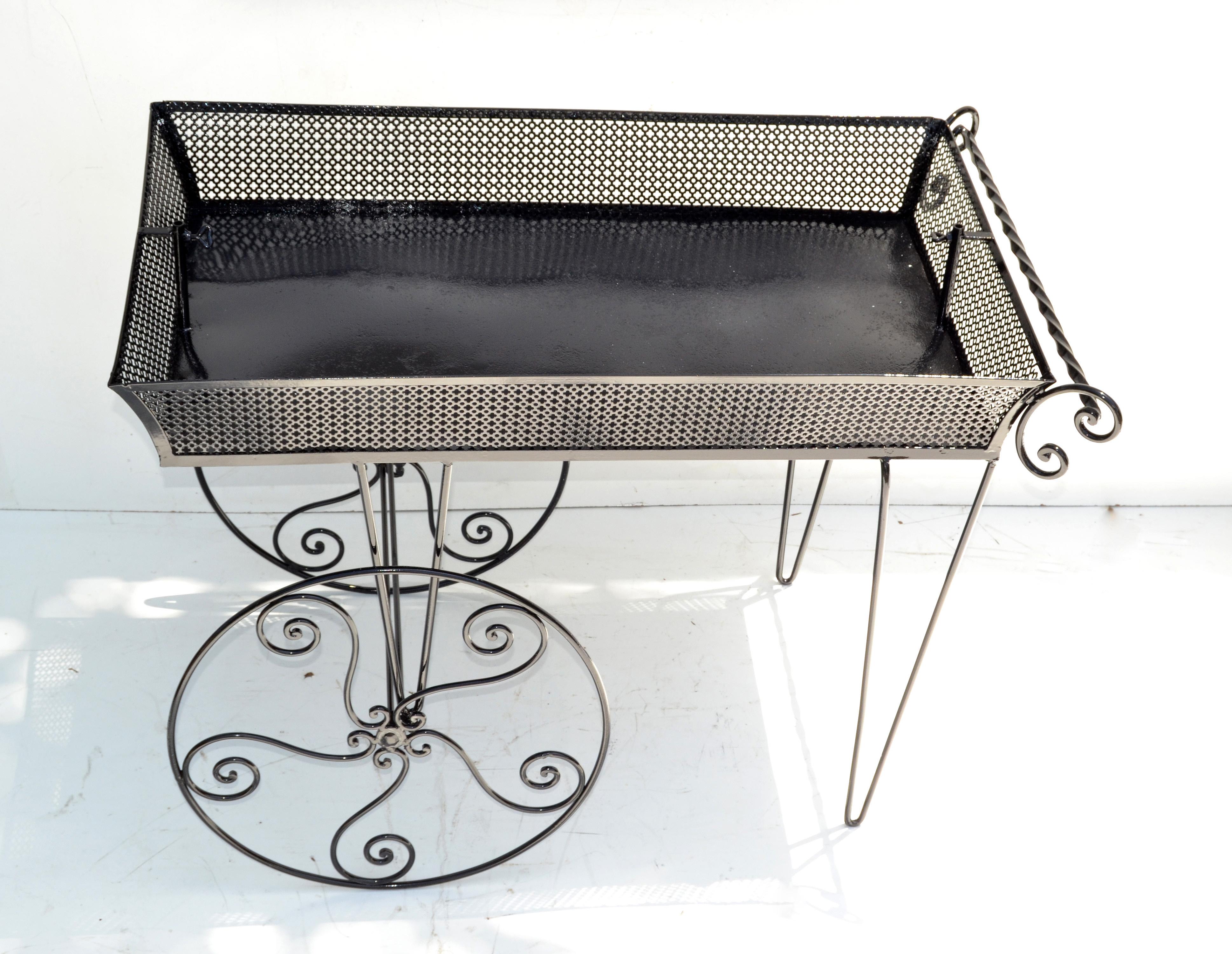 Mathieu Matégot Style Black Gloss Metal Mesh Marketplace Flower Cart France 1950 In Good Condition For Sale In Miami, FL