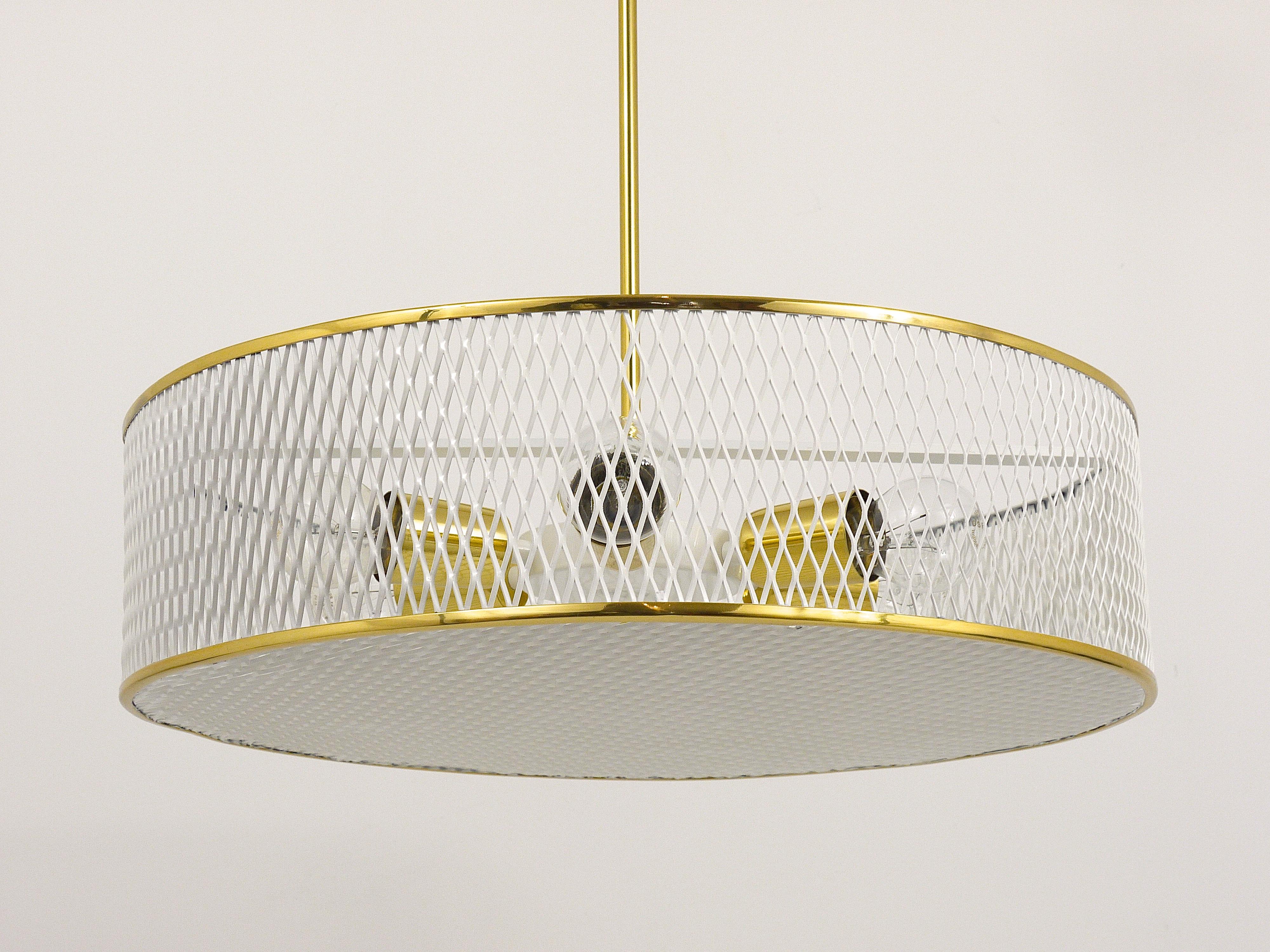 Mathieu Matégot Style Midcentury Brass Chandelier Pendant Lamp, France, 1950s In Good Condition For Sale In Vienna, AT