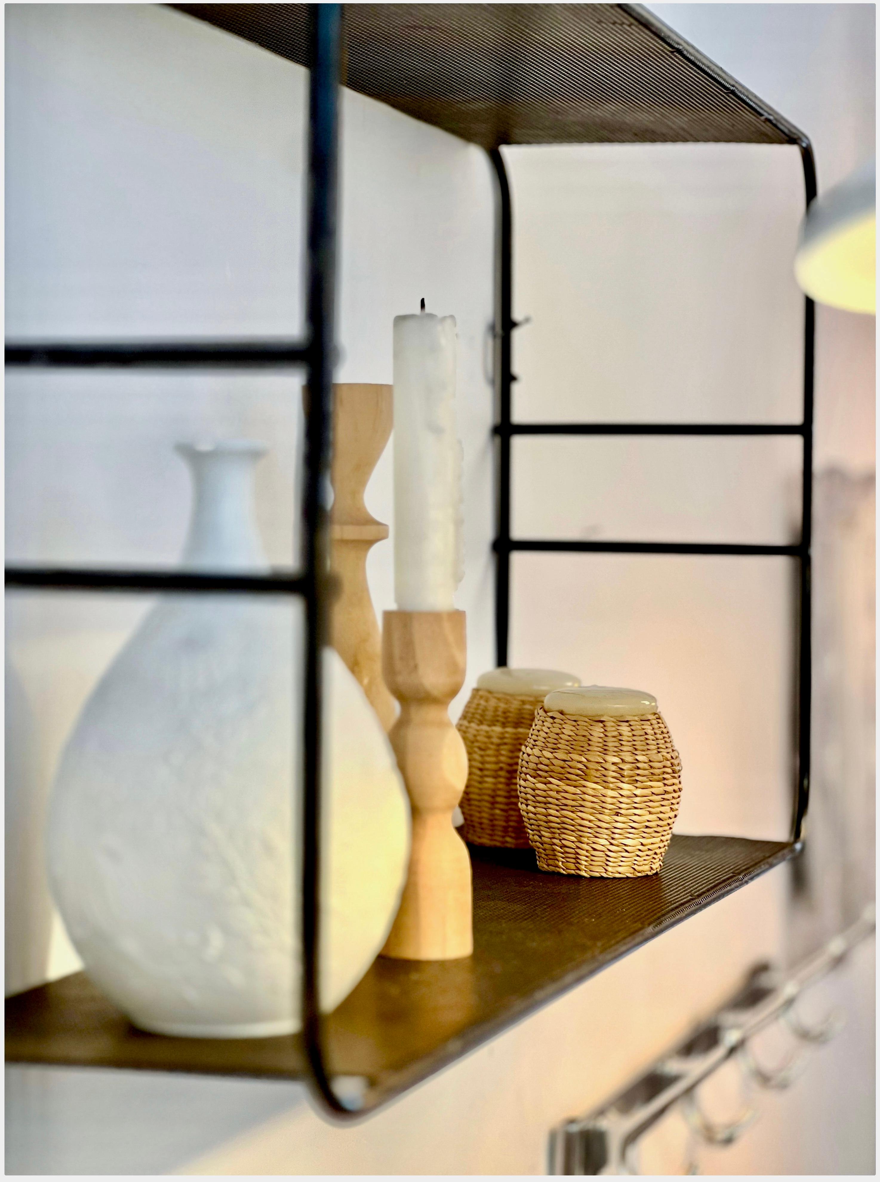 Mathieu Mategot wall-mounted shelf, France, 1957 In Good Condition For Sale In Bruxelles, BE