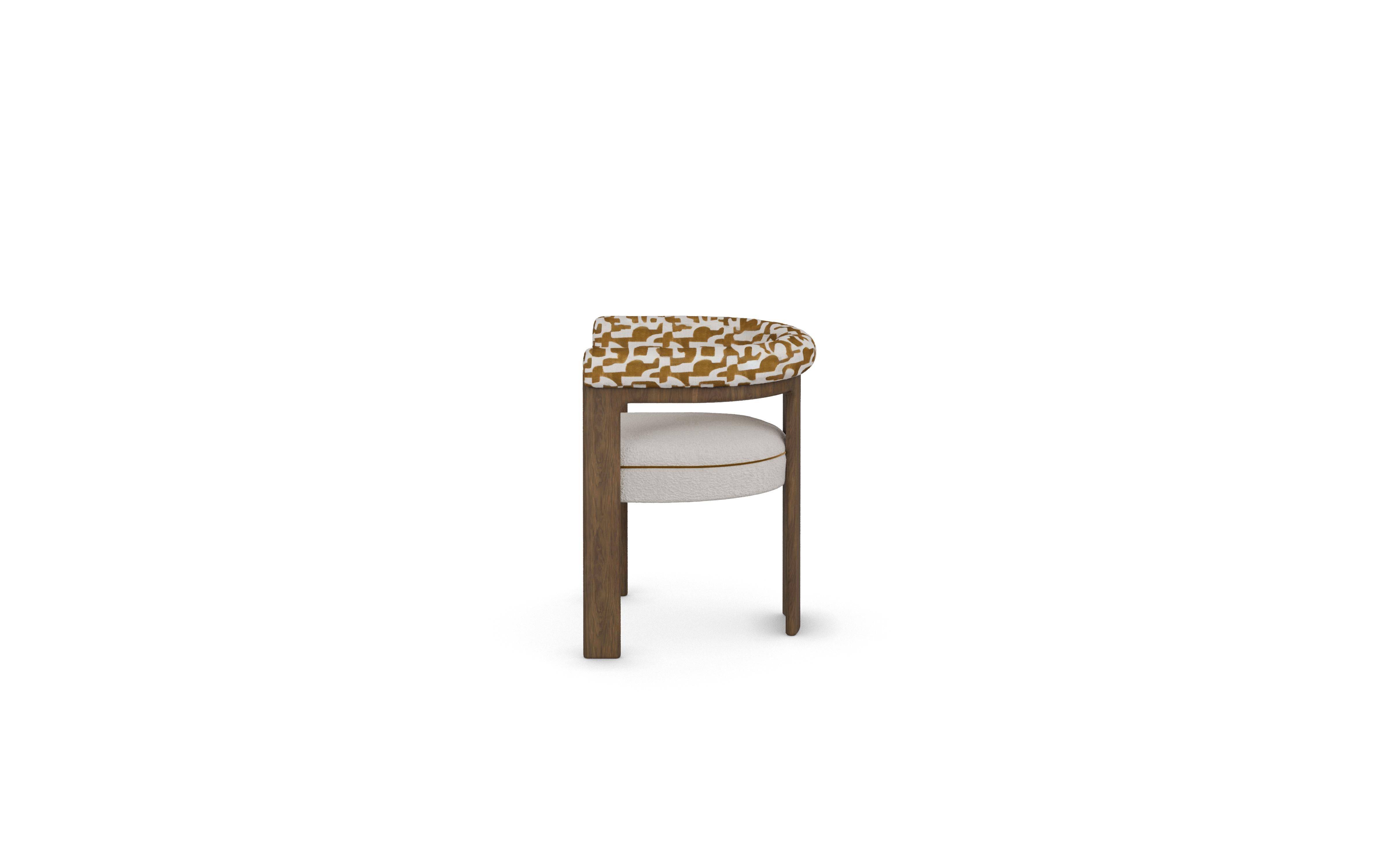 Fait main Mathilde Dining Chair by Nolita Harbour in Bouclé Upholstery & Walnut en vente