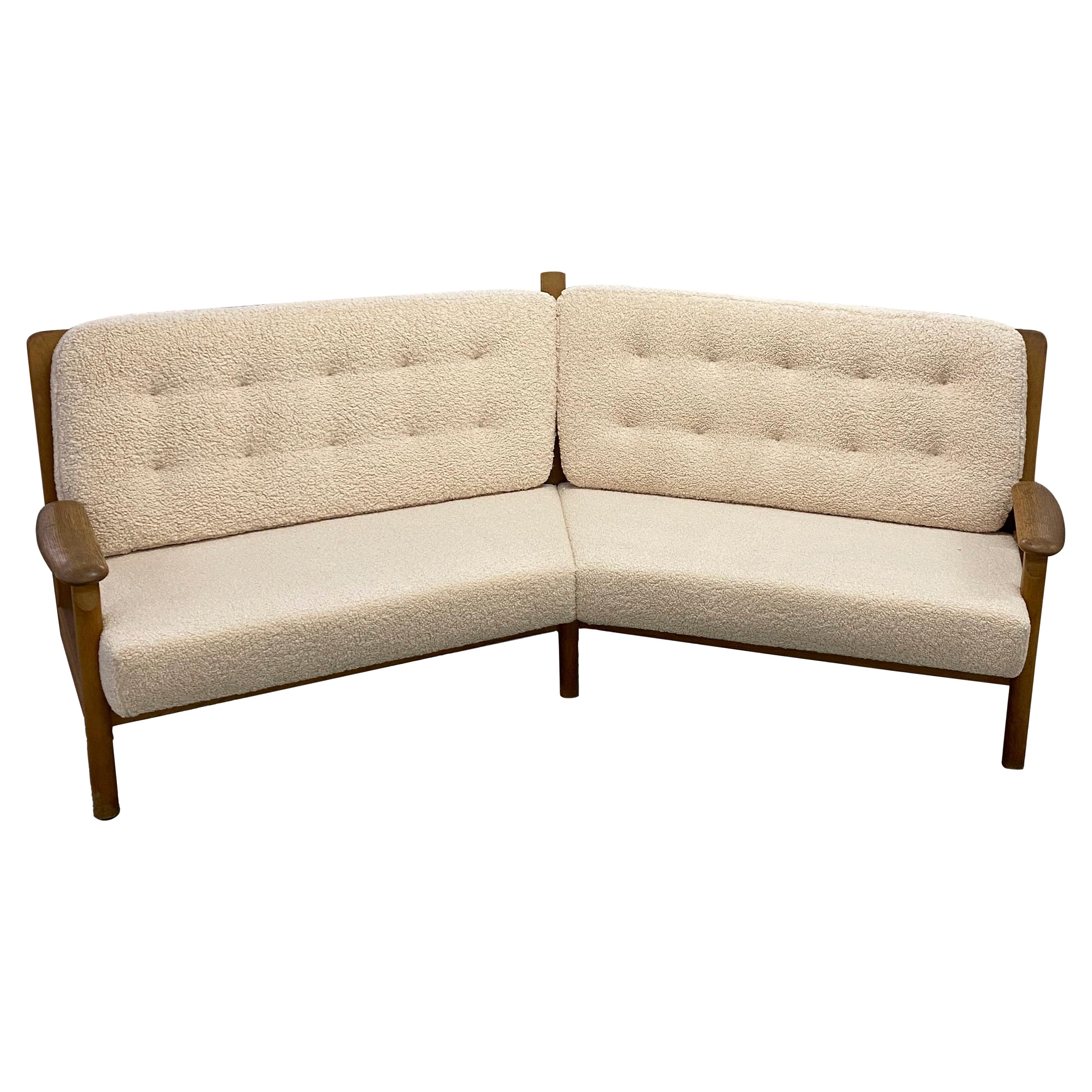 Canapé en chêne Mathilde de Guillerme 
Chambron pour Votre Maison, années 1960